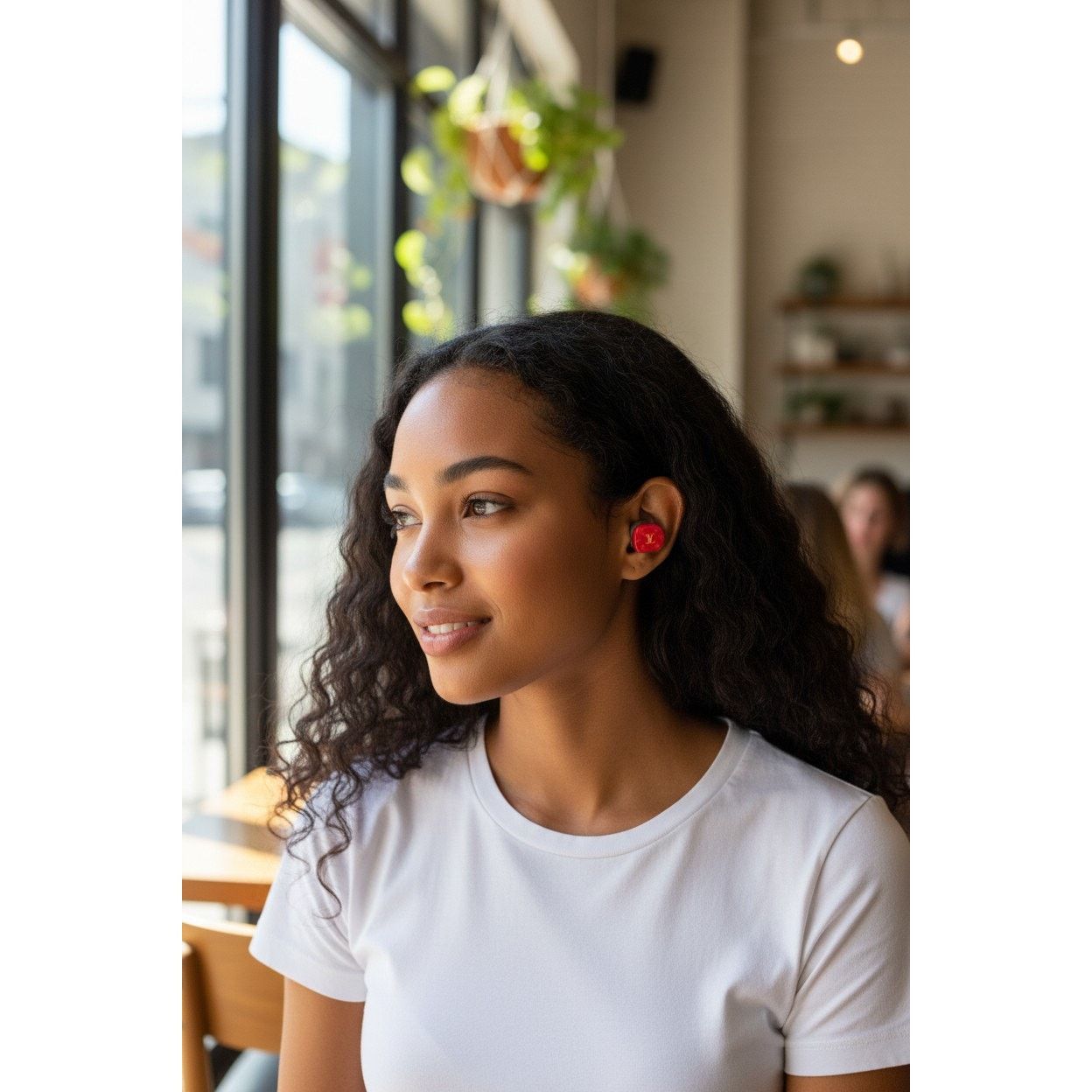 Louis Vuitton Louis Vuitton Horizon Wireless Red Earbuds Size ONE SIZE - 2 Thumbnail