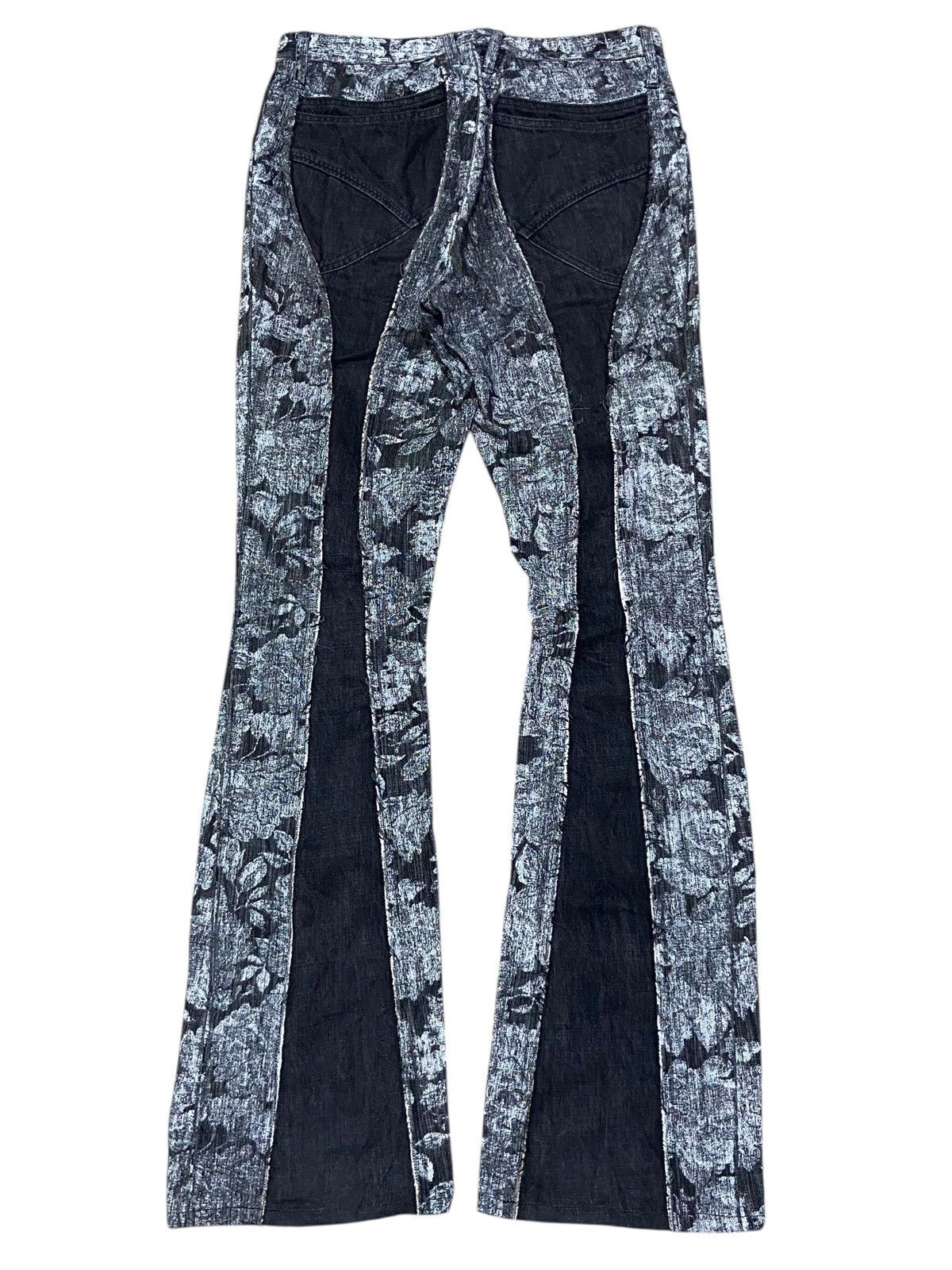 Tornado Mart 00’s 💥 Edge Rupert Flower Jeans Flared Pants Size US 29 - 1 Thumbnail