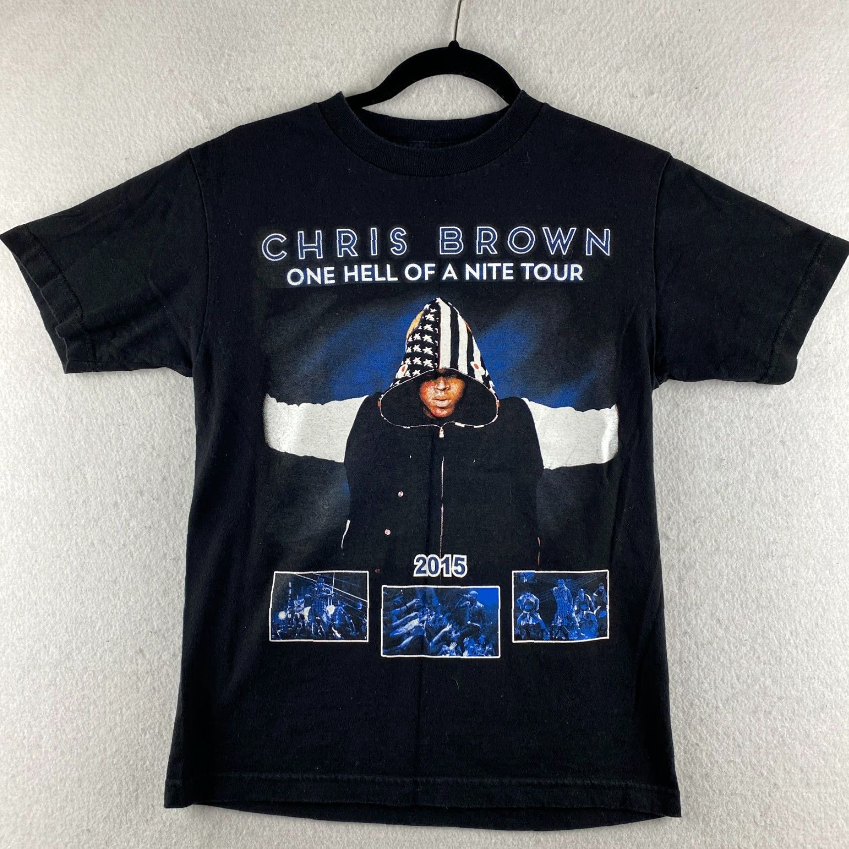 Anvil Chris Brown Concert Shirt Mens S 2015 One Hell of a Nite Tour Double Sided Shirt Men Small Brown Cotton Knit Logo Graphic Print Concert Tour Mens Size US S / EU 44-46 / 1 - 2 Thumbnail
