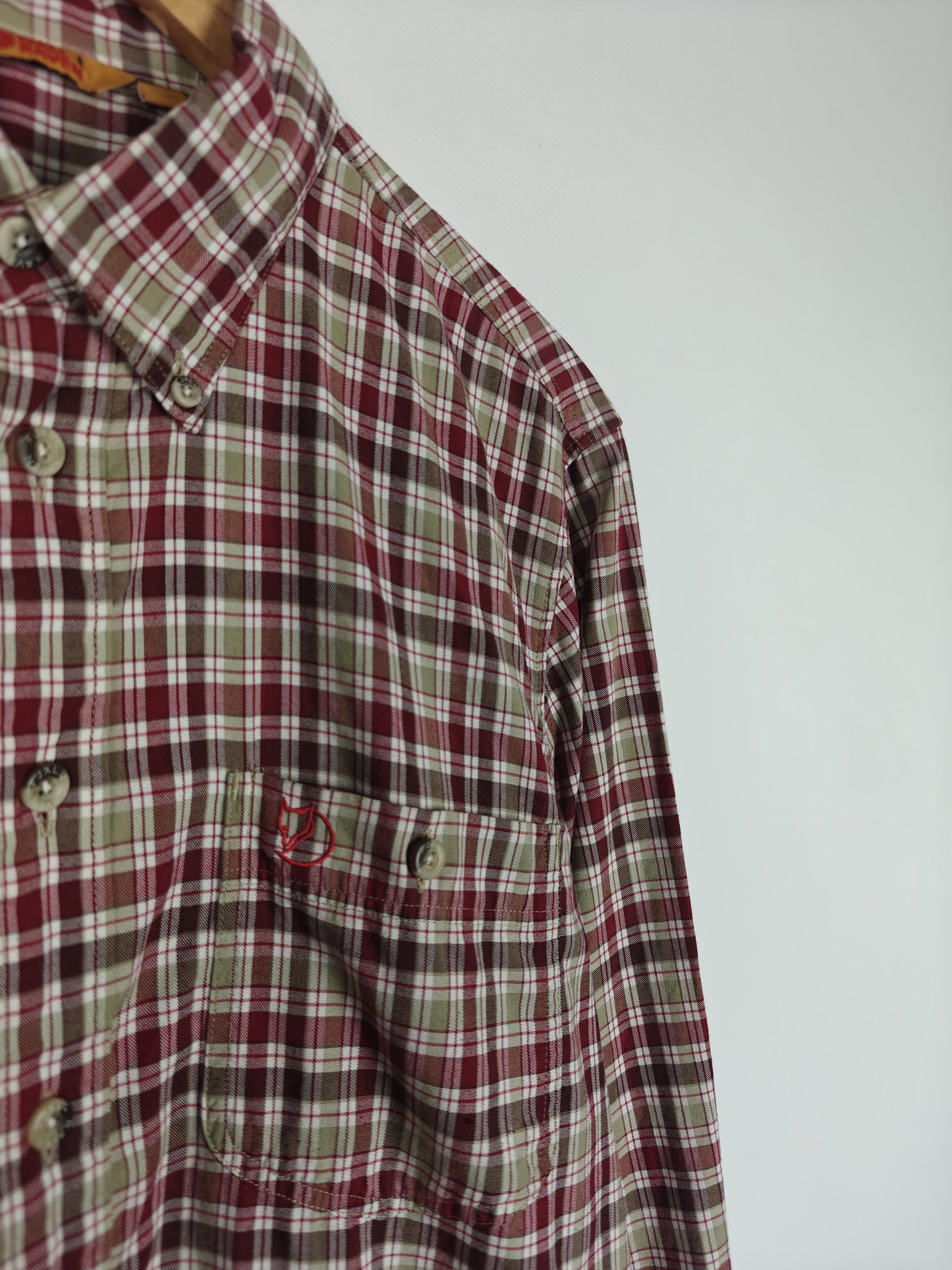 Fjallraven Fjallraven Check Shirt Button Fox Logo size M Size US M / EU 48-50 / 2 - 4 Thumbnail