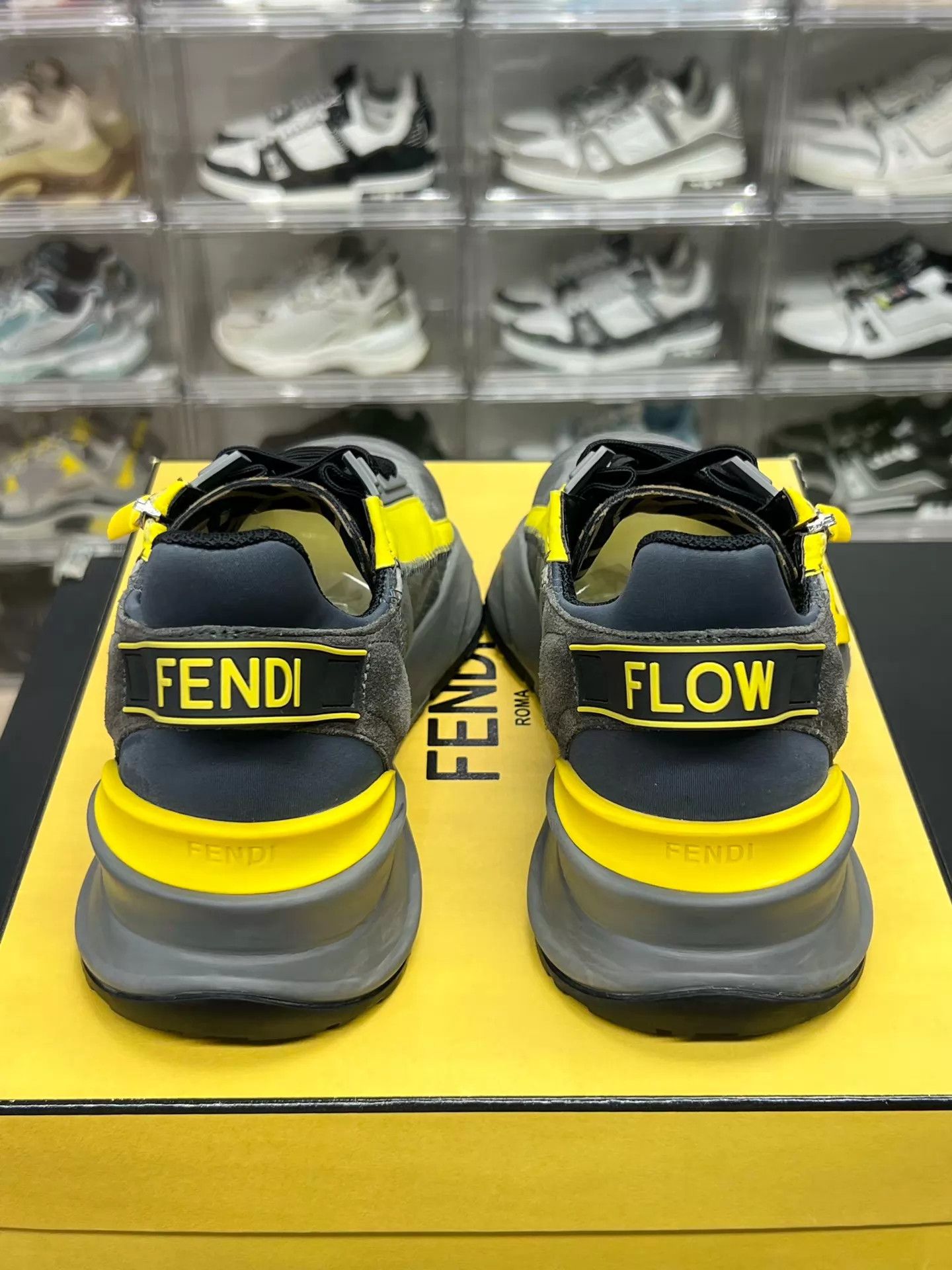 Fendi FENDI Flow Gray Yellow Sneakers EU 39 Like New Size US 6 / EU 39 - 7 Thumbnail