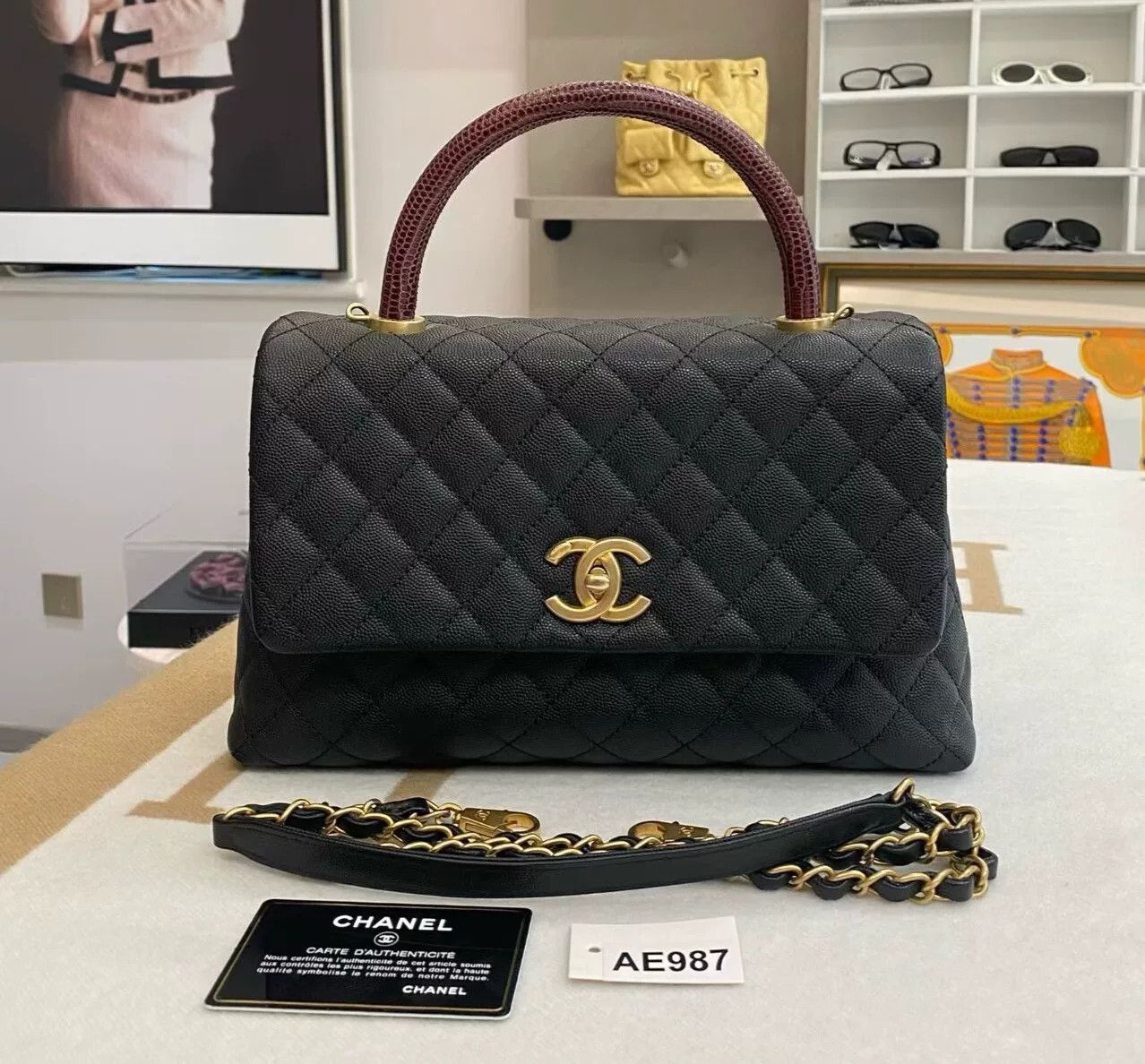 Chanel Pre-loved Bag Very good condition Size ONE SIZE - 1 Thumbnail