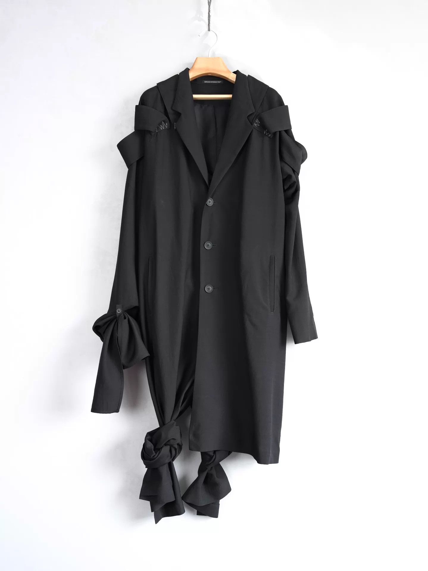 Yohji Yamamoto Yohji Yamamoto 24SS Knot Asymmetric Coat Size US S / EU 44-46 / 1 - 1 Thumbnail