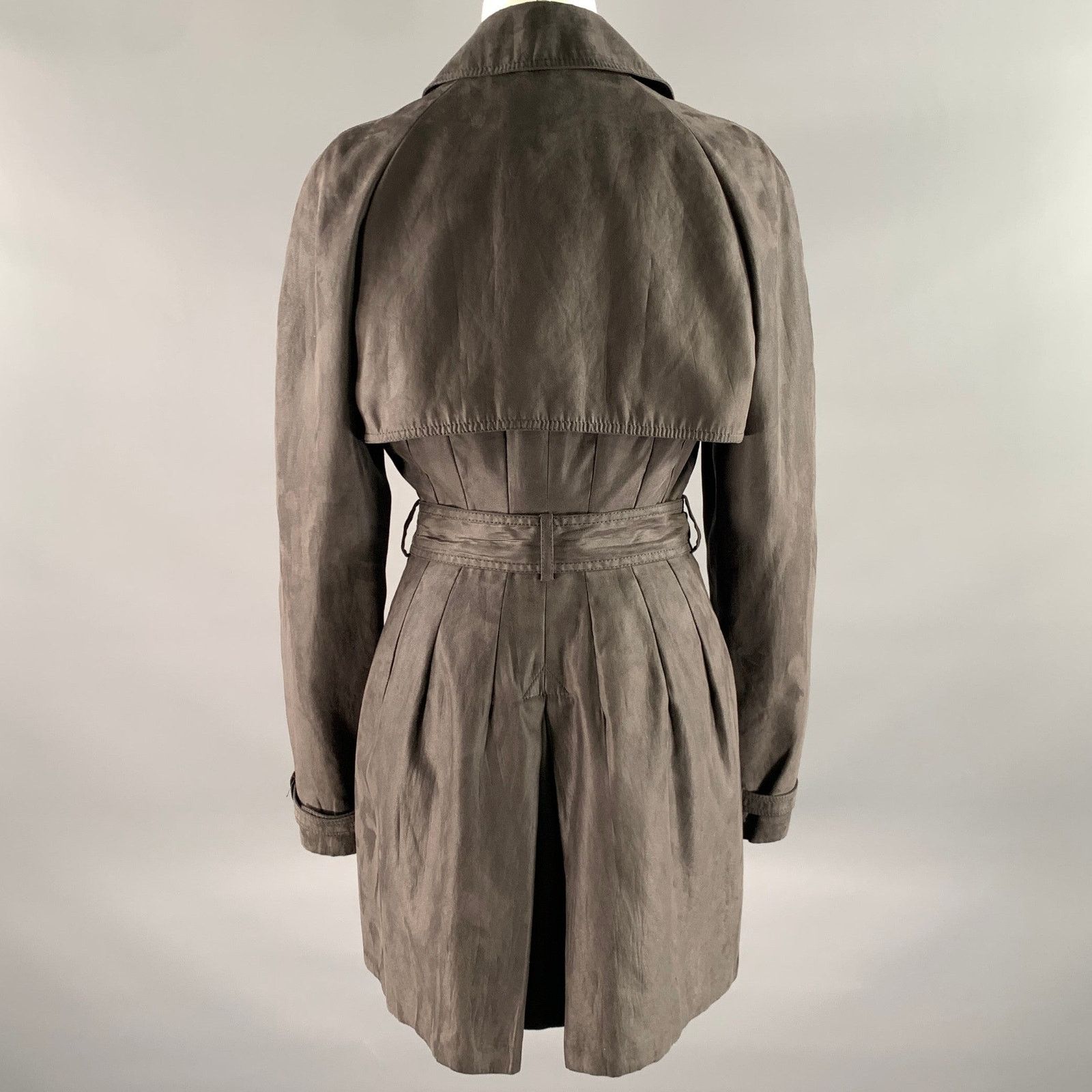 Alexander McQueen ALEXANDER MCQUEEN Grey Polyethylene Double Breasted Coat M Size M / US 6-8 / IT 42-44 - 4 Thumbnail