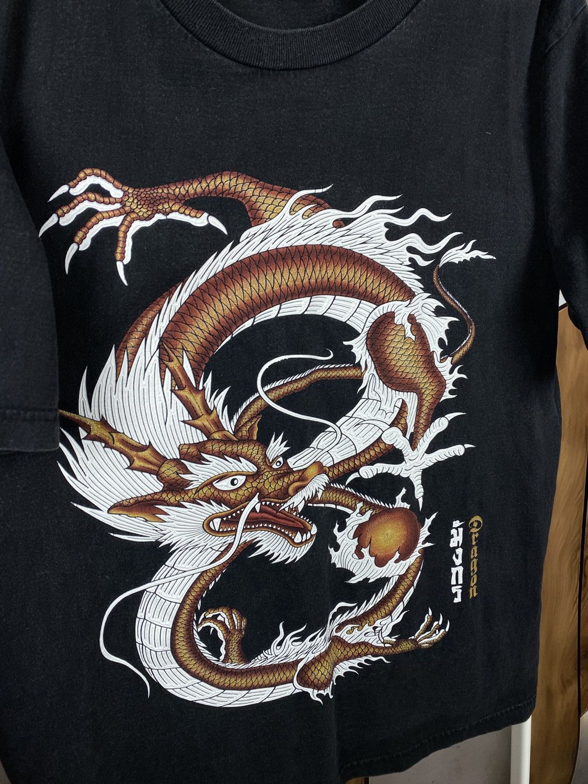 Japanese Brand 🐉Vintage 90s T-Shirt 3D Logo Big Chines Dragon Thailand Tee🐉 Size US L / EU 52-54 / 3 - 3 Thumbnail