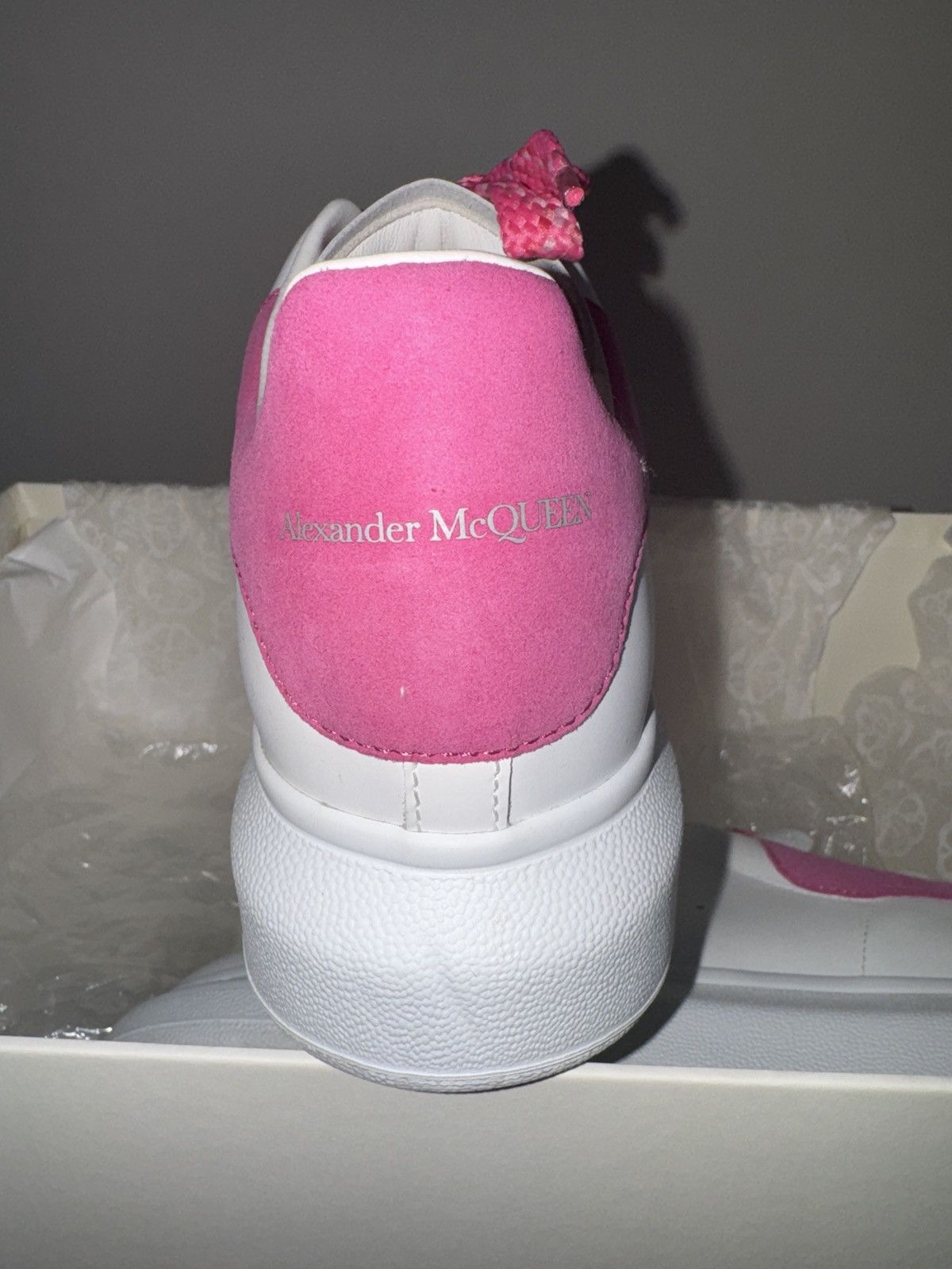 Alexander McQueen Alexander McQueen Oversized Fuchsia And White Size US 7.5 / IT 37.5 - 8 Thumbnail