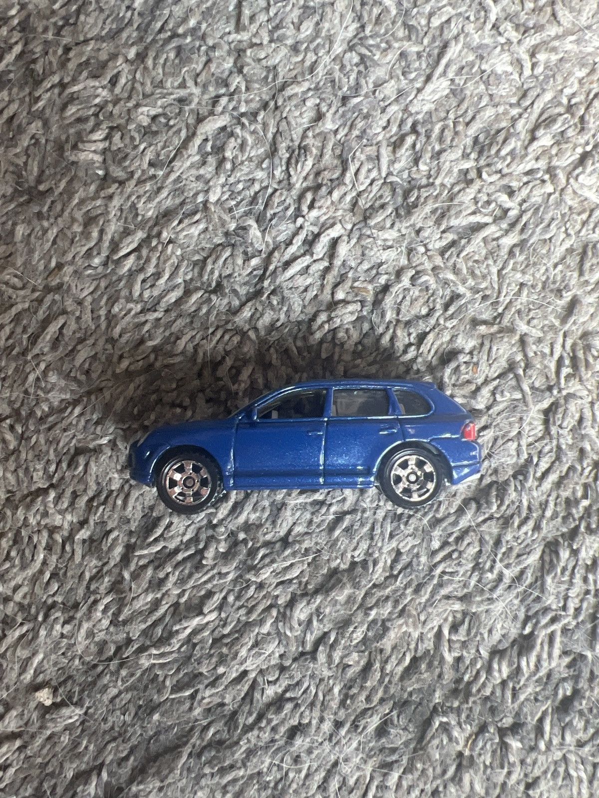 Porsche Design 2004 Mattel Matchbox Porsche Cayenne Turbo Size ONE SIZE - 3 Thumbnail