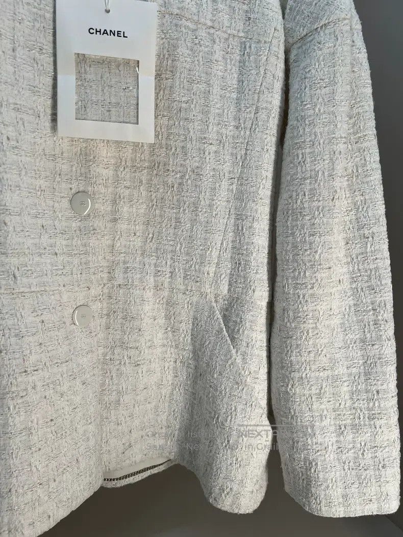 Chanel Chanel 25c white hat jacket Size XS / US 0-2 / IT 36-38 - 2 Thumbnail