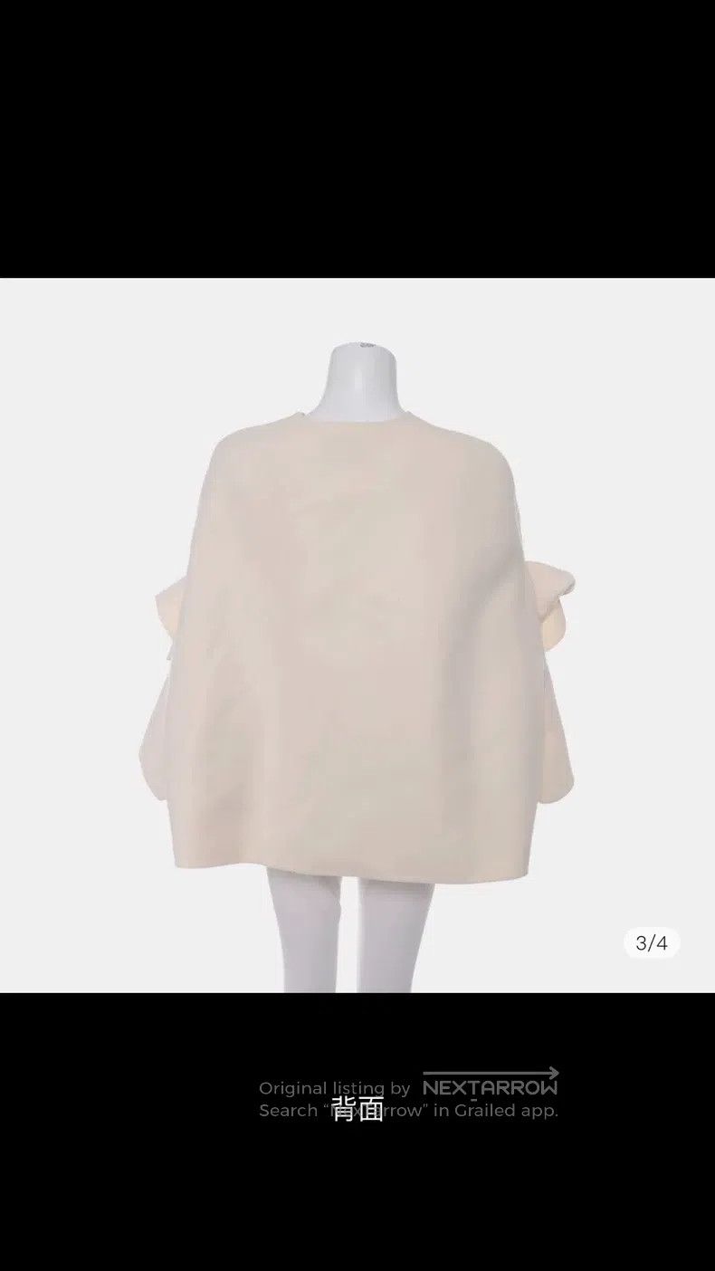 Valentino Valentino Short coat with long sleeves Size S / US 4 / IT 40 - 5 Thumbnail