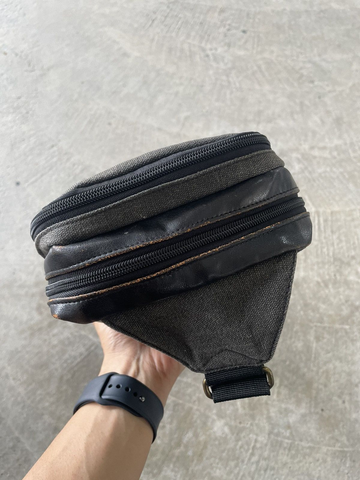 Japanese Brand × Seditionaries Fabric Connection Chrome CH Heart Crest Sling Bag Size ONE SIZE - 8 Thumbnail