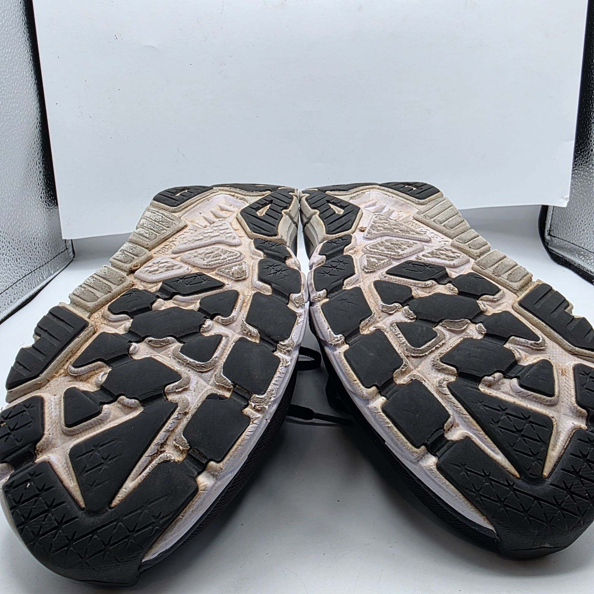 Hoka Hoka One One Arahi 5 Womens Running Shoes Size 9.5B Black Li Size US 9.5 / IT 39.5 - 11 Thumbnail