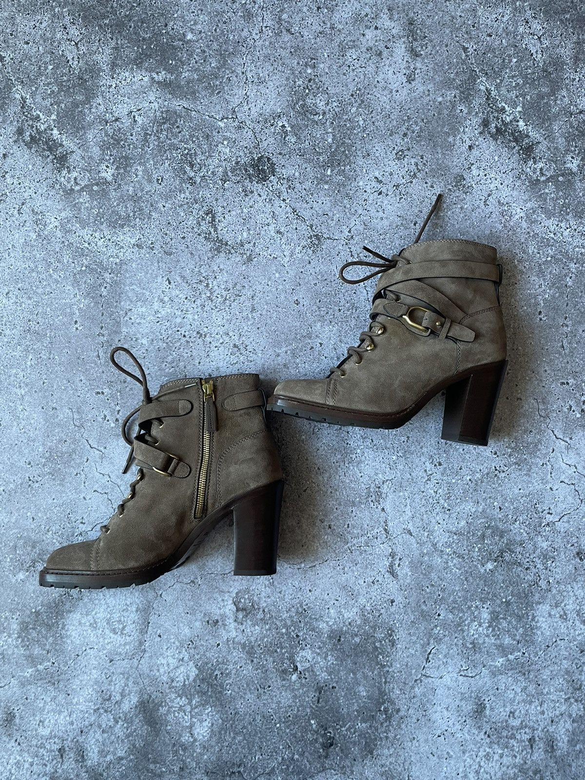 Ralph Lauren Purple Label Ralph Lauren Purple Label Evarista Suede Lace-Up Boots Taupe Size US 6.5 / IT 36.5 - 15 Thumbnail