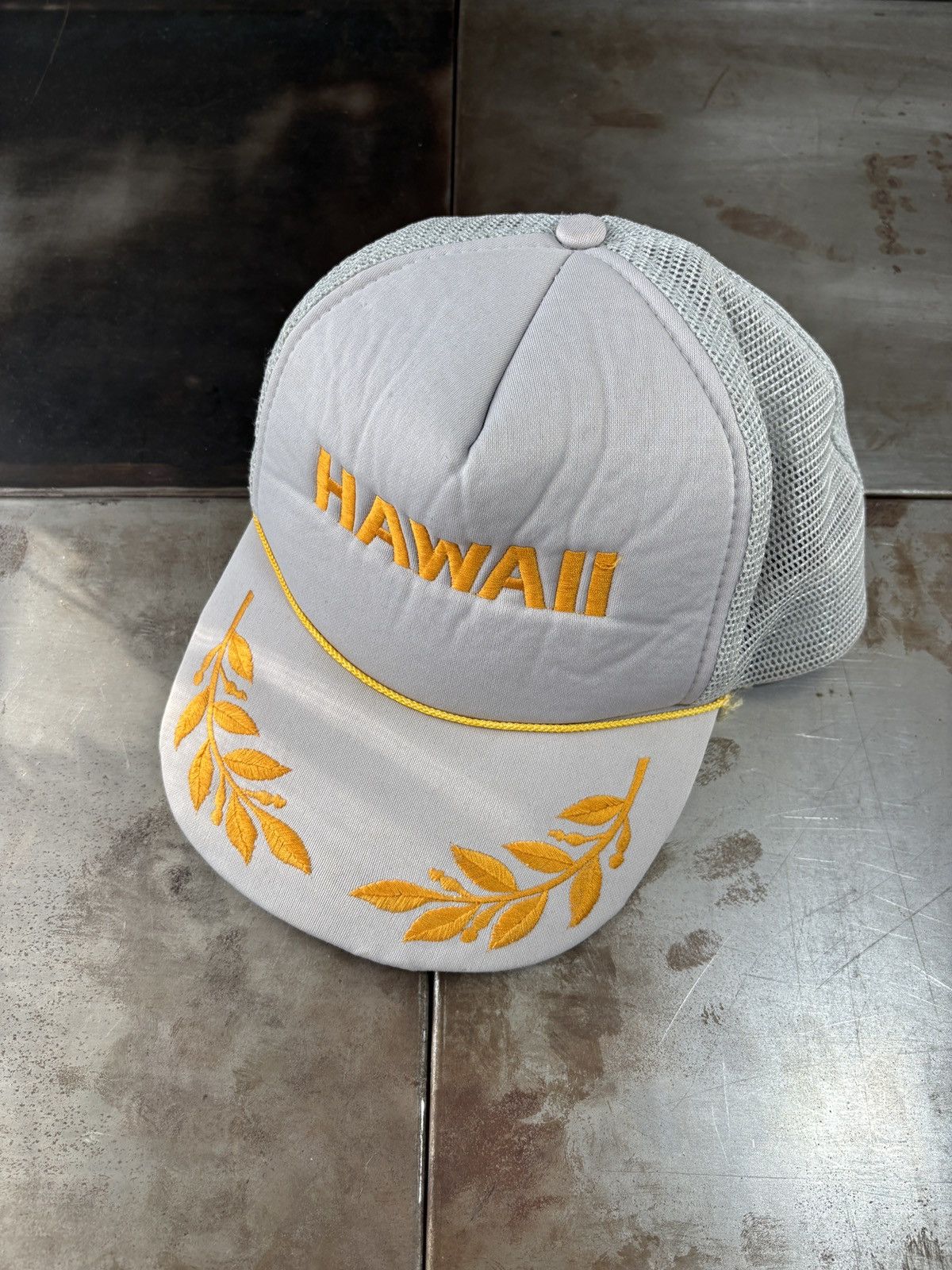 Vintage 1980s Vintage Trucker Hat Hawaii Laurel Embroidered Mesh Size ONE SIZE - 2 Thumbnail