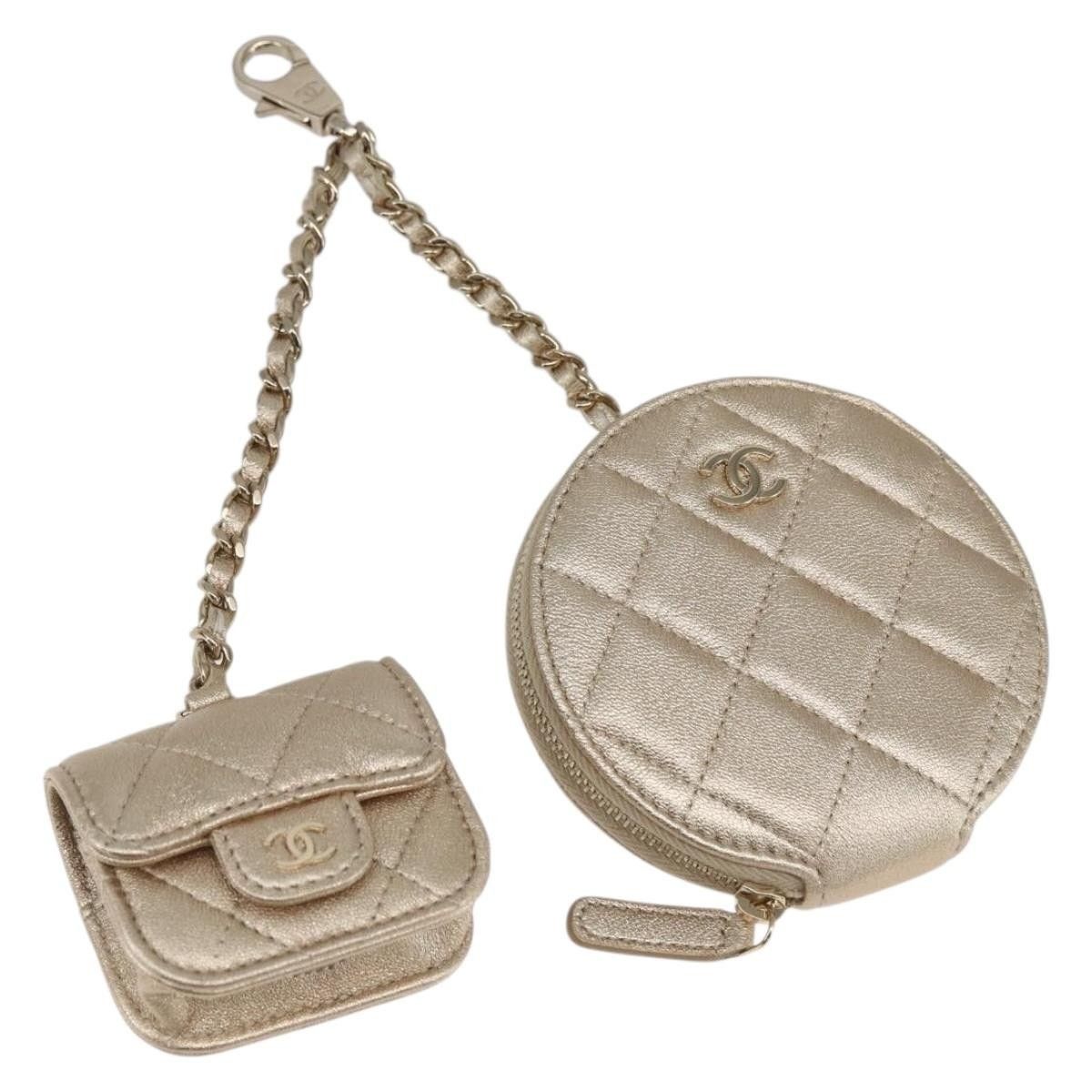Chanel Chanel Matelasse Air Pods Case Coin Purse Size ONE SIZE - 1 Thumbnail