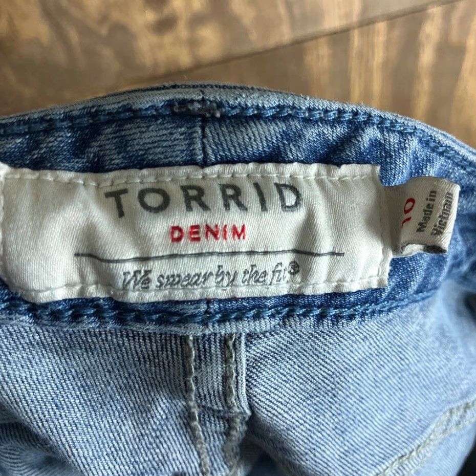 Torrid Torrid Jeans Blue Denim Distressed Mid Rise Boyfriend Ankle Stretch 10 Women Casual 5-Pocket Jeans Mens Womens Girls Size 24" / US 00 / IT 34 - 4 Thumbnail