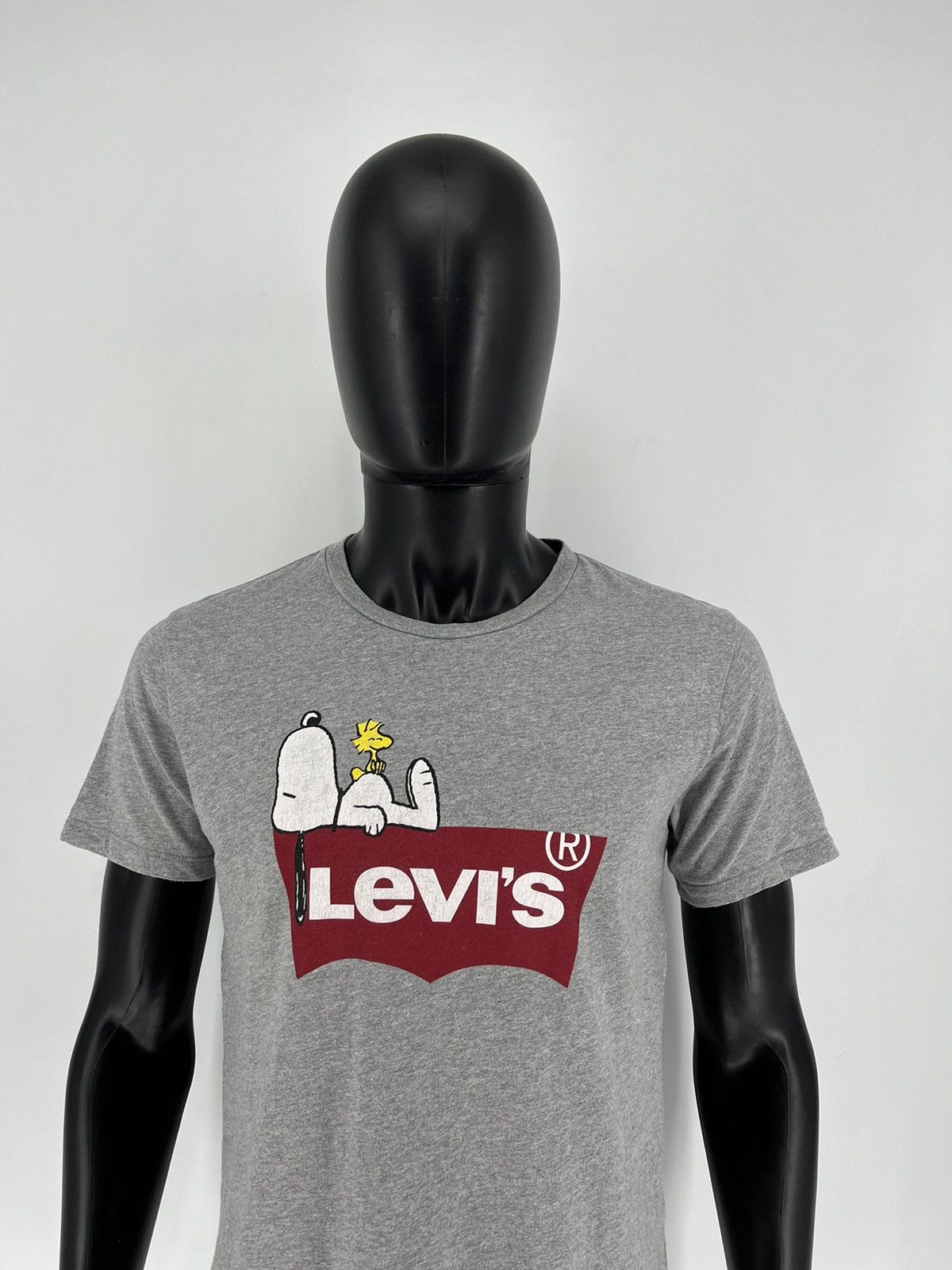 Levis t shirt snoopy hotsell