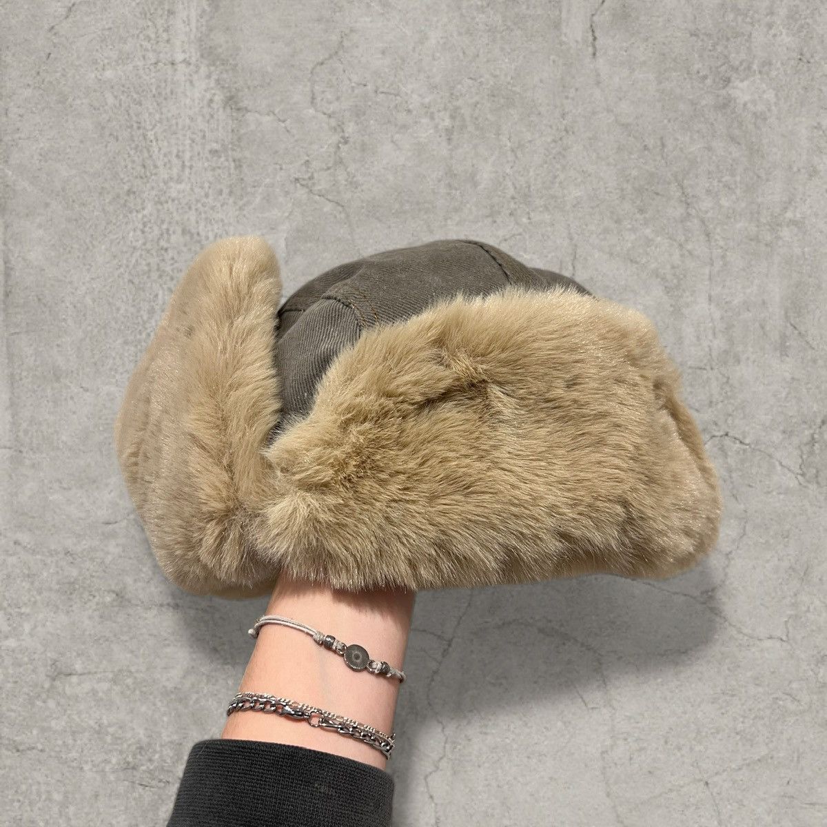 Japanese Brand Russian Ushanka fluffy winter hat in grey. One size Size ONE SIZE - 2 Thumbnail