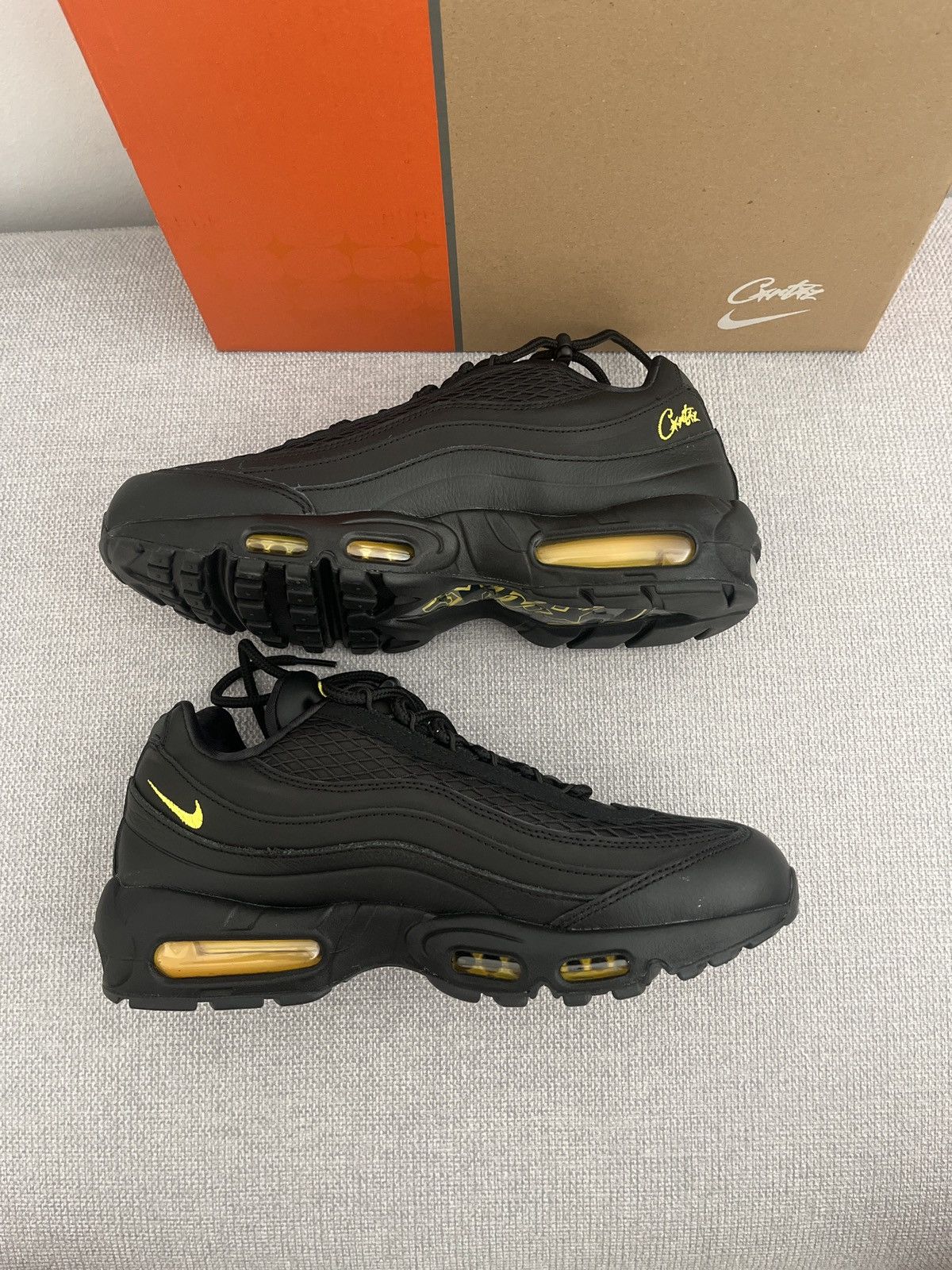 Corteiz × Nike Nike Air Max 95 Corteiz “Honey Blacks” Size US 10 / EU 43 - 2 Thumbnail