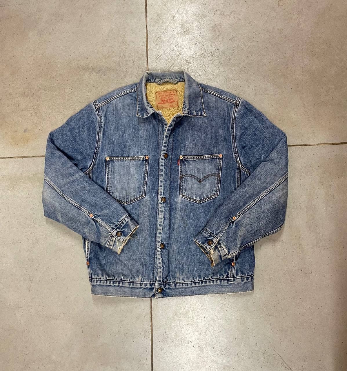 Levi's Distressed Rare Vintage Levi's Sherpa Denim Chore Jacket Size US L / EU 52-54 / 3 - 2 Thumbnail