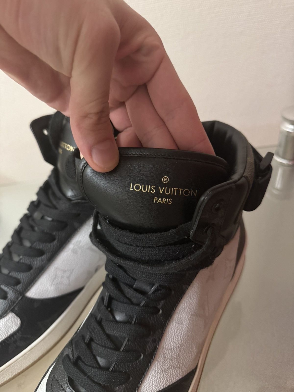 Louis Vuitton Louis vuitton rivoli Size US 8 / EU 41 - 3 Thumbnail
