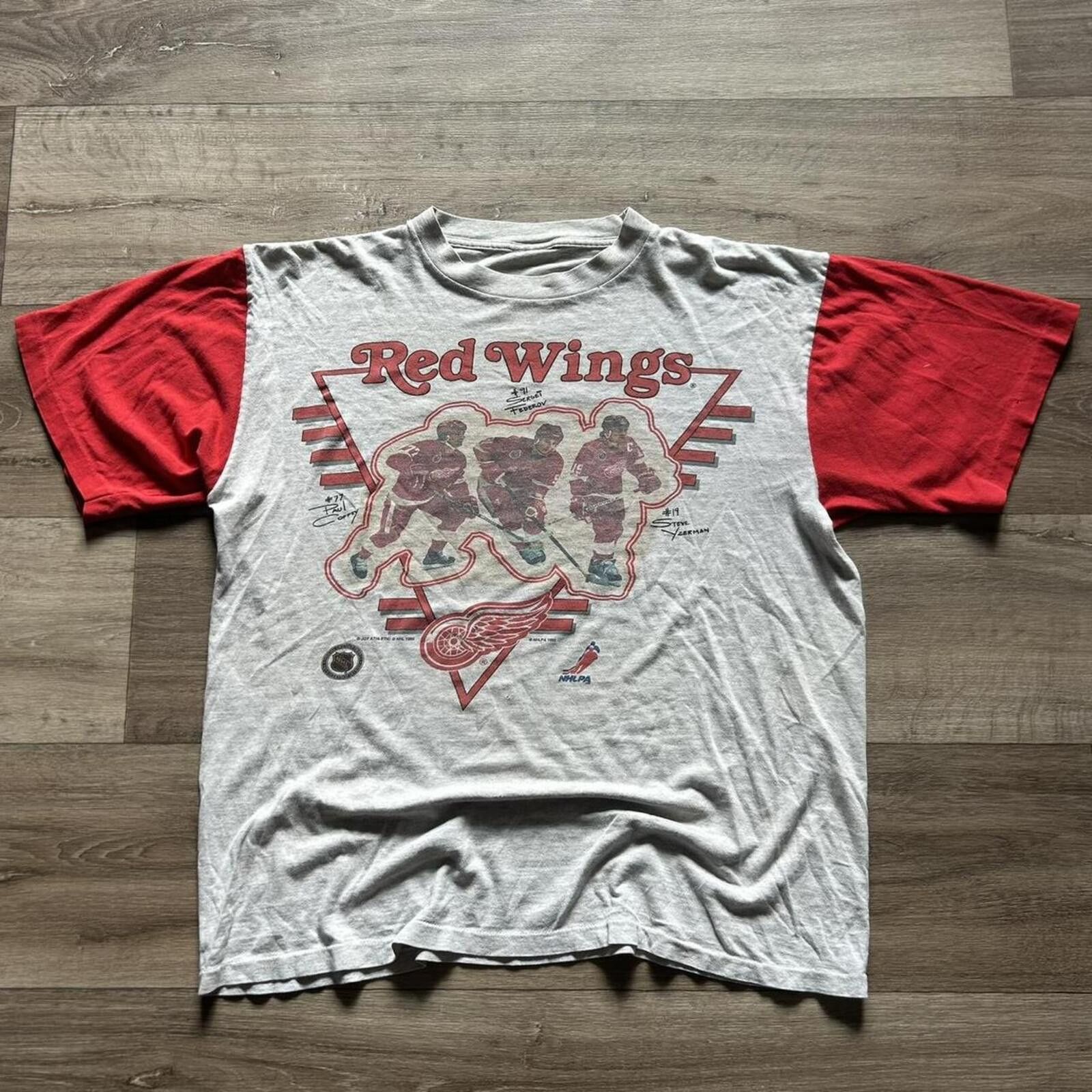 Vintage 1995 Detroit Red Wings NHL Hockey Graphic t shirt