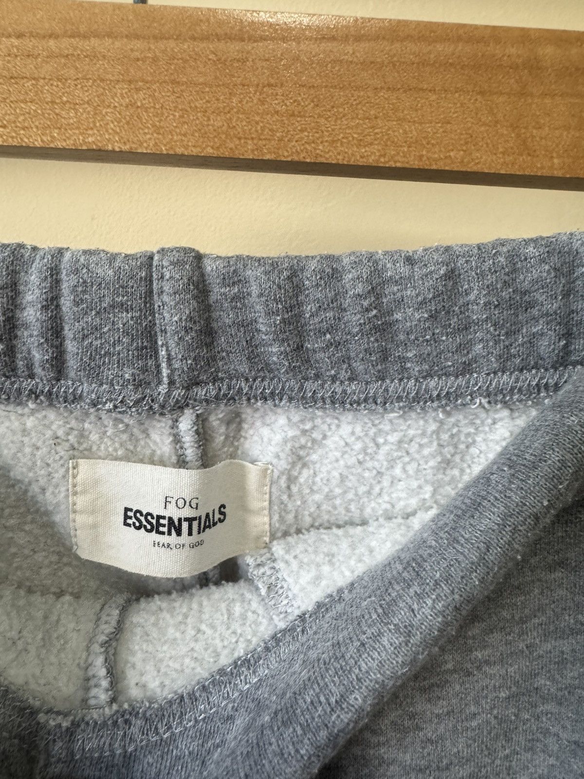 Fear of God Fear of God Essentials Sweatpants Grey Size US 31 - 4 Thumbnail