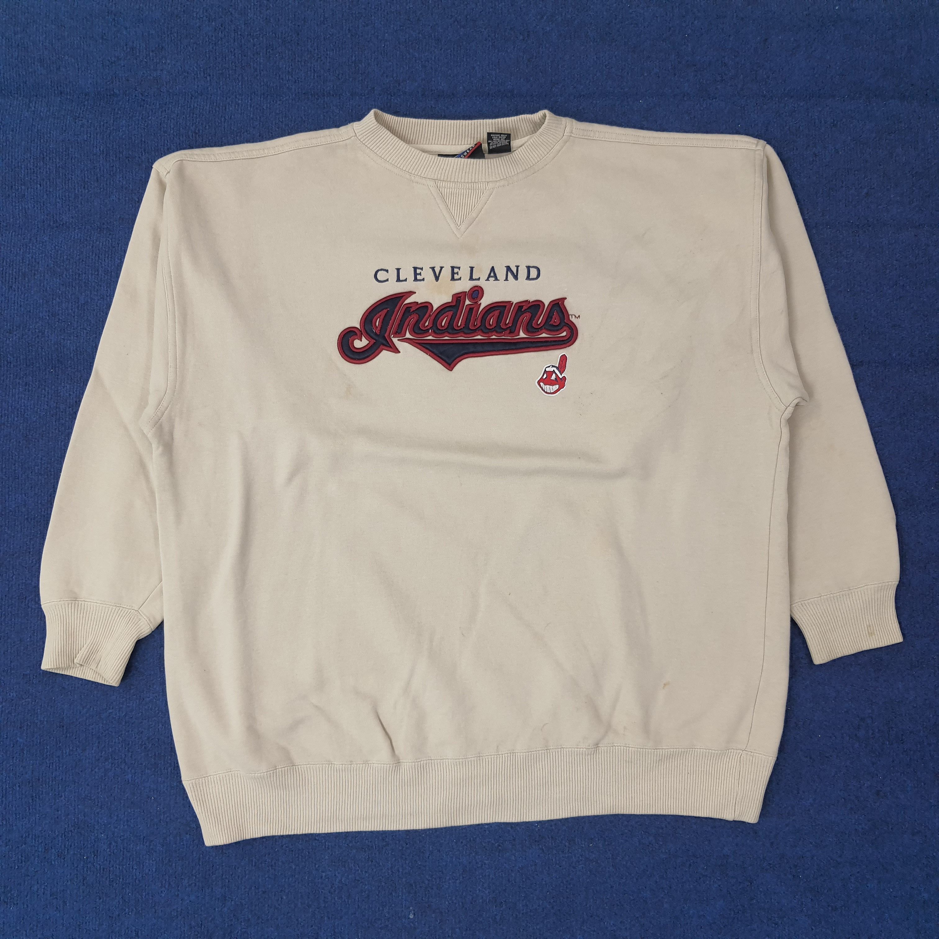 Vintage Vintage Cleveland Indians MLB Sweatshirt C257N26 Size US XXL / EU 58 / 5 - 1 Thumbnail