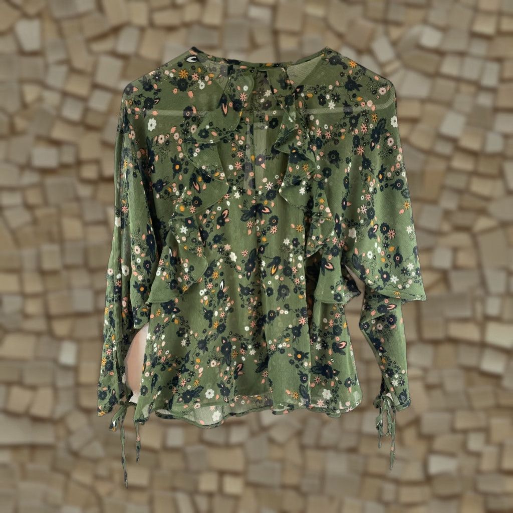 Topshop Topshop Shirt Women's Size 4 Green Floral Ruffles Sheer Tee NWT Regular Dressy Blouse Tee Size S / US 4 / IT 40 - 1 Thumbnail