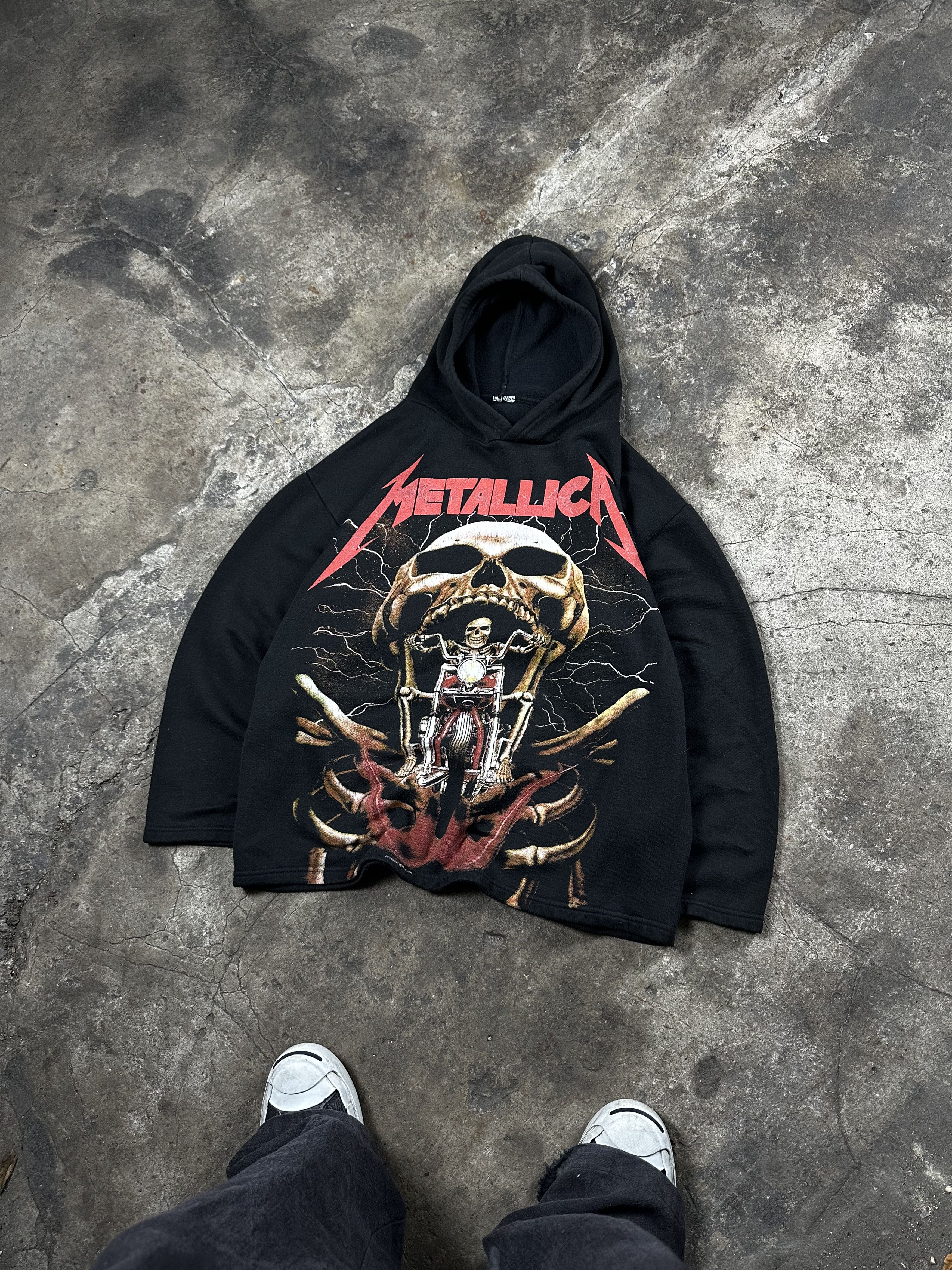 Band Tees 00s Vintage Metallica Skeleton Thrash Metal Hoodie Size US M / EU 48-50 / 2 - 1 Thumbnail