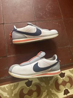 Nike cortez house slippers hot sale