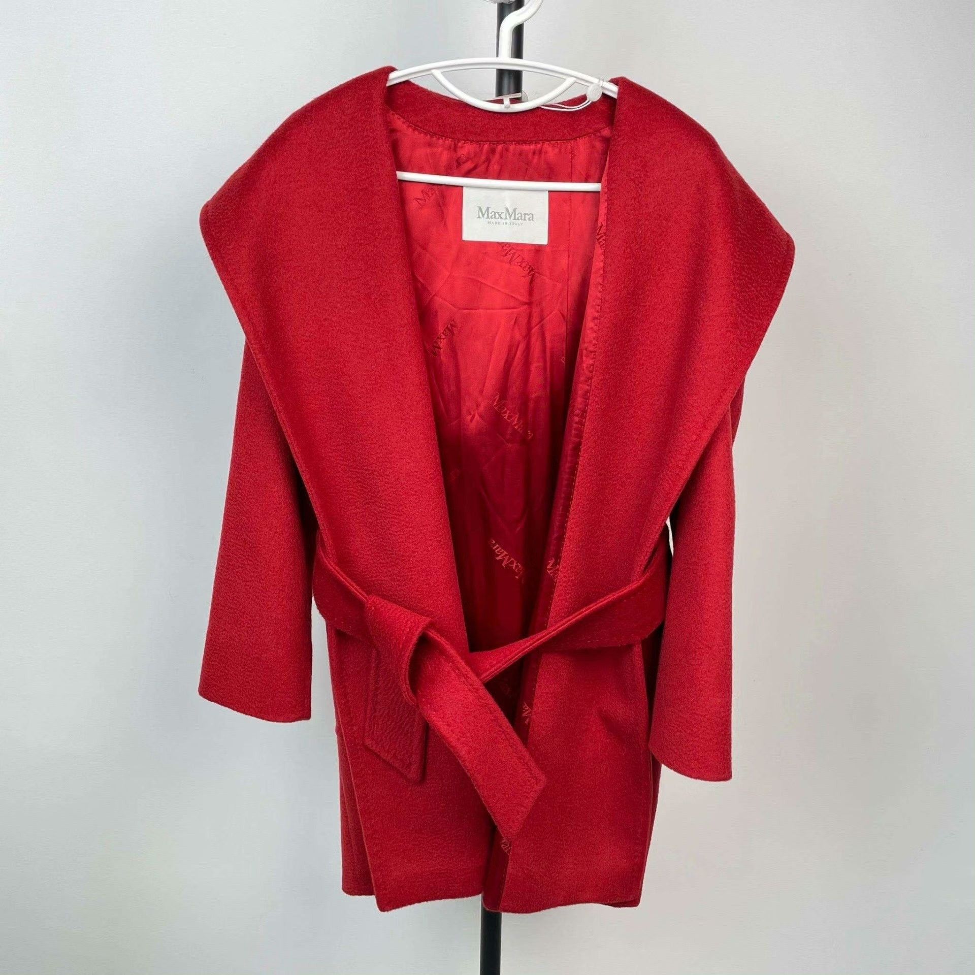 Max Mara Max Mara Red Coat S Women Size S / US 4 / IT 40 - 1 Thumbnail