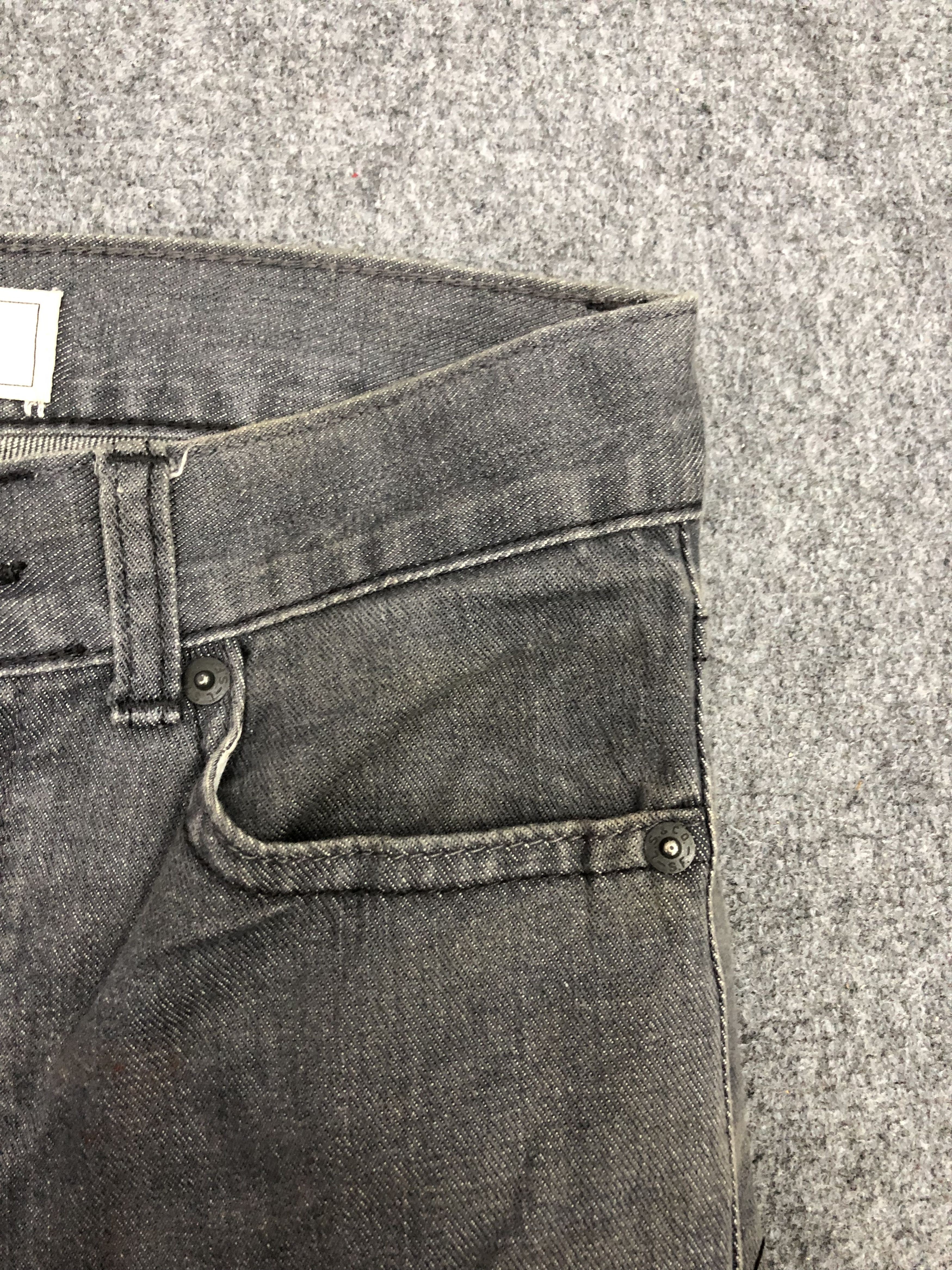 Levi's × Vintage Vintage Levis 510 Faded Black Skinny Jeans DP1283 Size US 27 - 9 Thumbnail