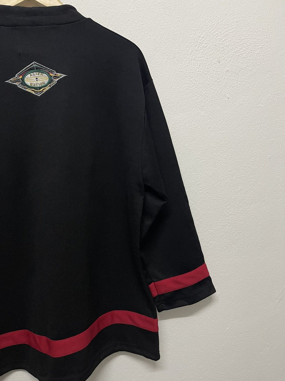 Alien Workshop 90s ALIEN WORKSHOP HIP HOP STYLE JERSEY LONG SLEEVE RARE Size US L / EU 52-54 / 3 - 13 Thumbnail