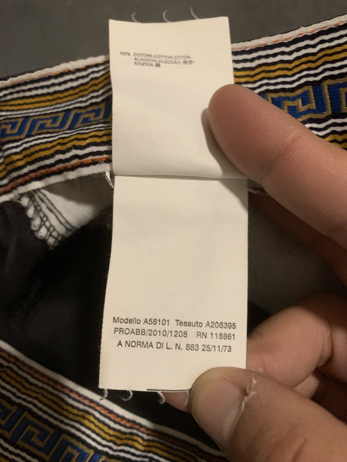 Versace VINTAGE GIANNI VERSACE JEANS Size US 32 / EU 48 - 9 Thumbnail