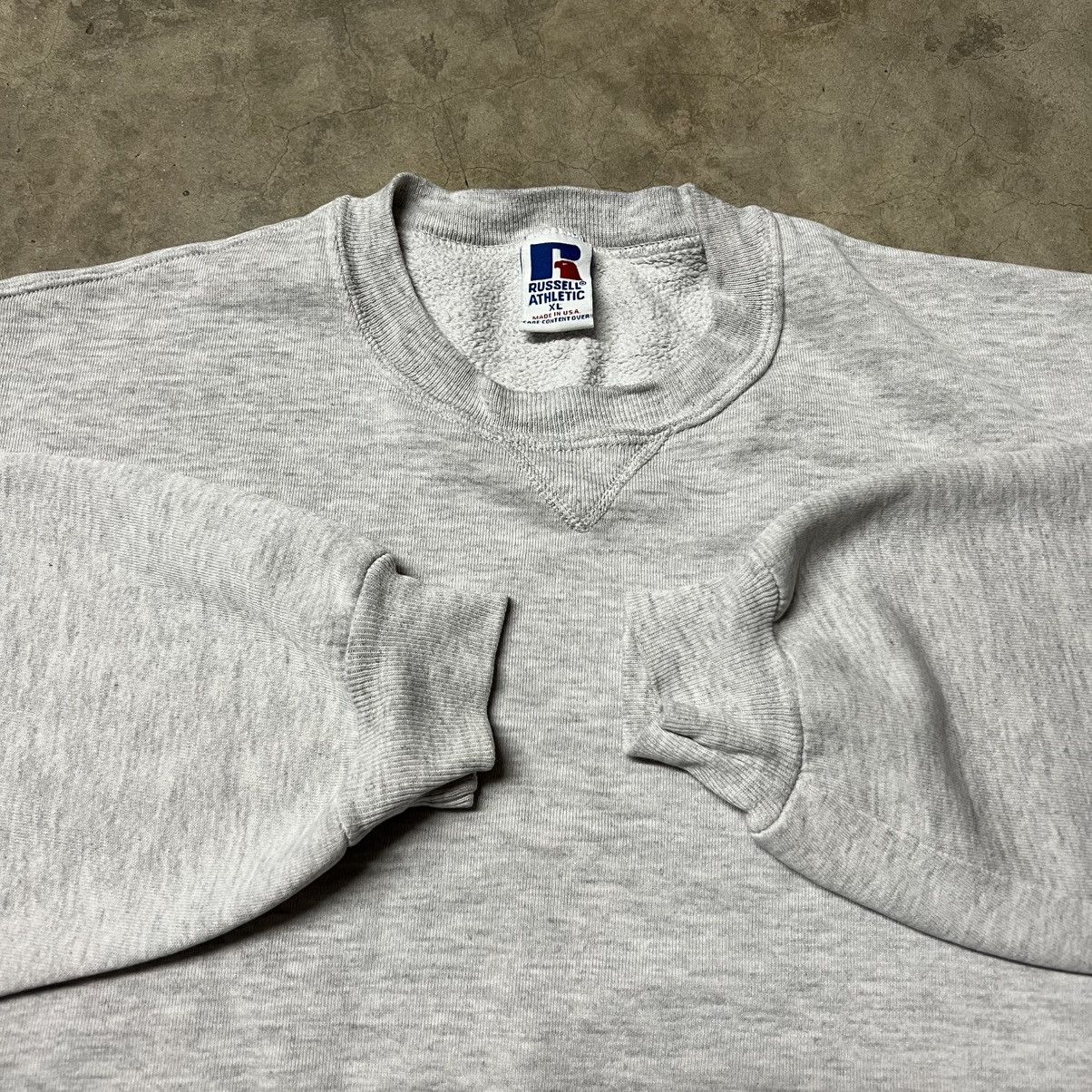 Akimbo Club × Russell Athletic × Vintage Vintage 90’s Russell Athletic 🇺🇸 Blank Essential Sweater Size US XL / EU 56 / 4 - 1 Thumbnail
