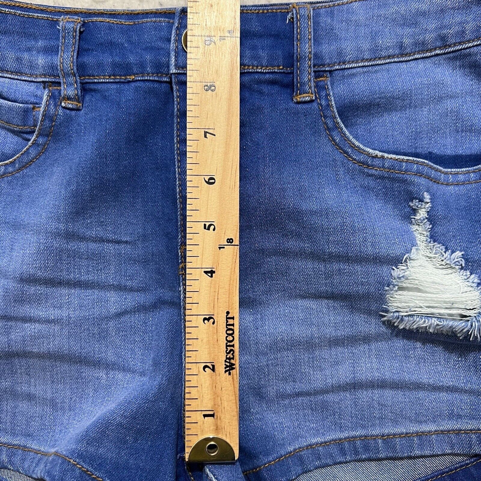 Billabong Billabong 27 Mid Rise Denim 2” Inseam Jean Shorts Blue Size 27" / US 4 / IT 40 - 10 Thumbnail