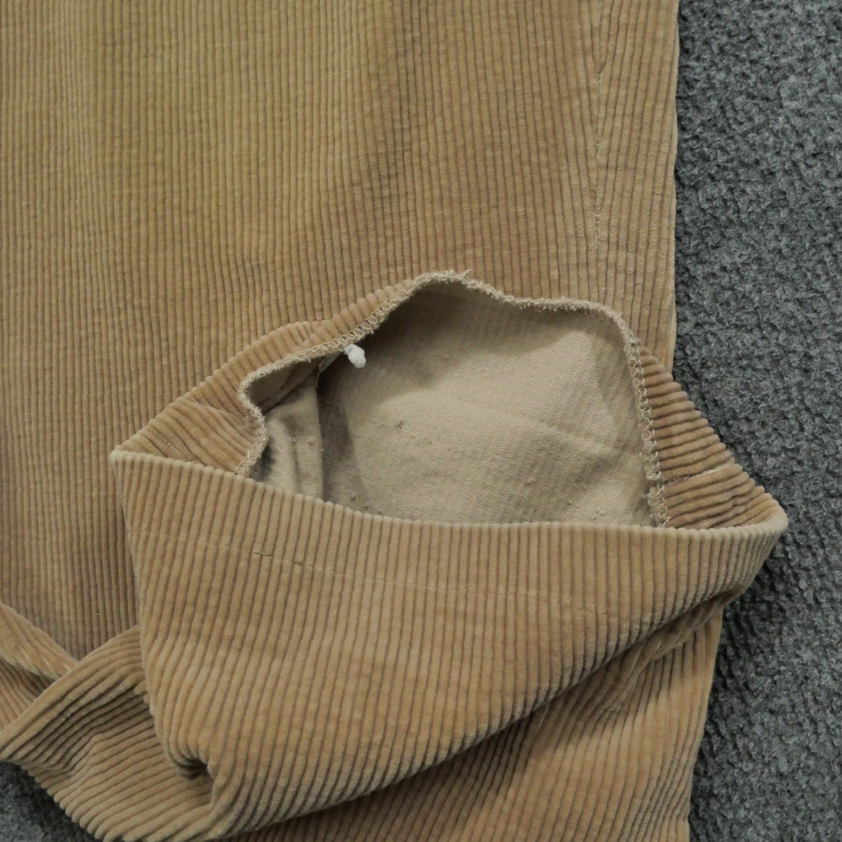 Nautica VINTAGE Nautica Pants Mens 38x32 Khaki Corduroy Baggy 90s Tan Beige 36x32 Khakis 90s Mens Size US 36 / EU 52 - 6 Thumbnail