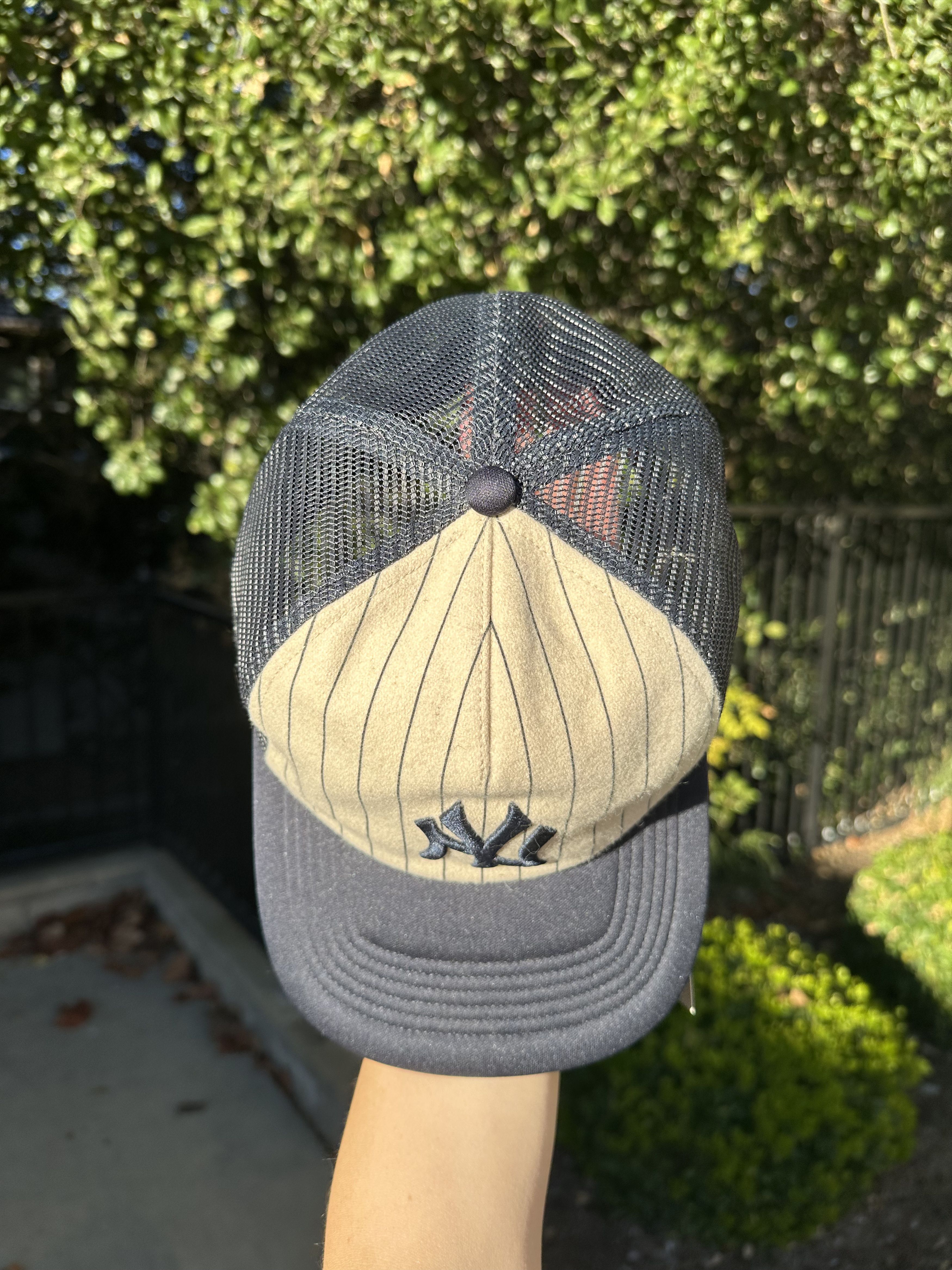 47 Brand × Kith Kith X '47 Yankees LS Trucker Hat - XL (7 3/8 - 7 5/8) Size ONE SIZE - 4 Thumbnail