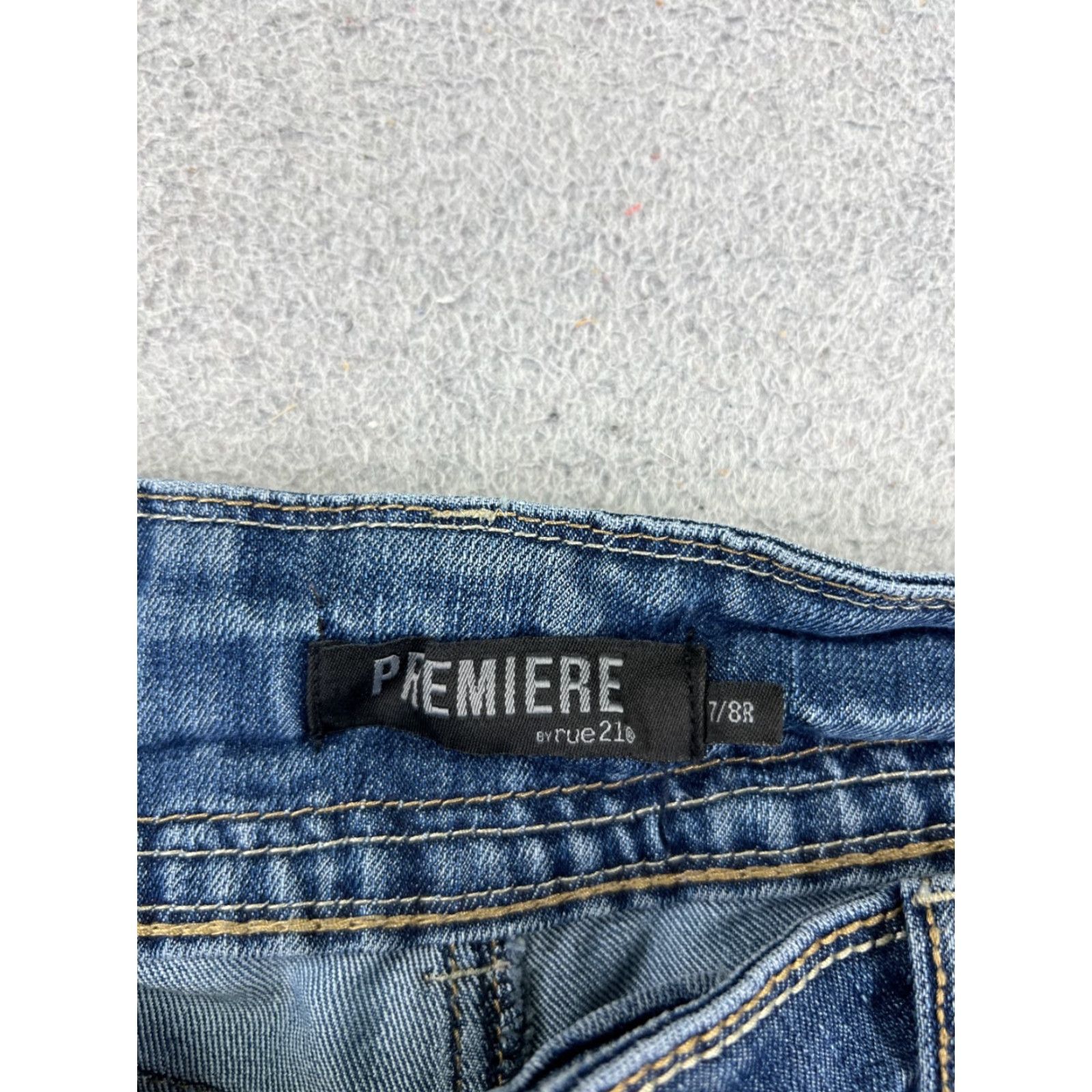 Vintage Premier Shorts Womens 7 Blue Denim Jean Distressed Cutoff Cotton Blend 30x3 Size 28" / US 6 / IT 42 - 7 Thumbnail