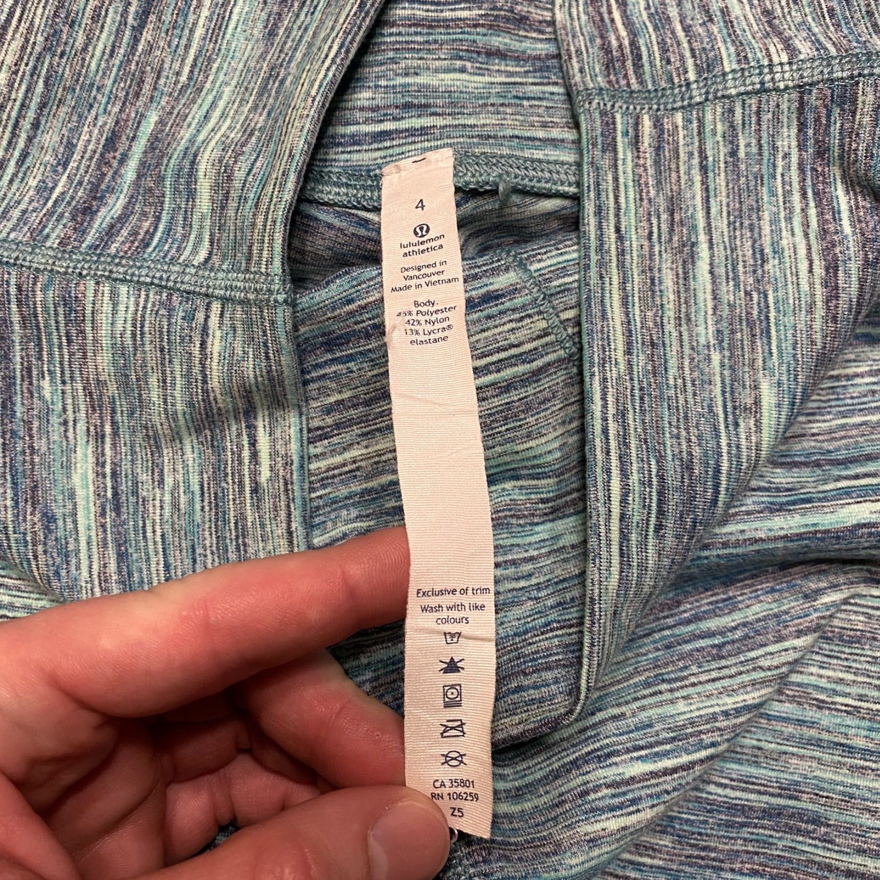 Lululemon VINTAGE Lululemon Women's Leggings Activewear Size 4 Blue Compression 31-Inch Inseam Workout Pants Size 27" / US 4 / IT 40 - 3 Thumbnail