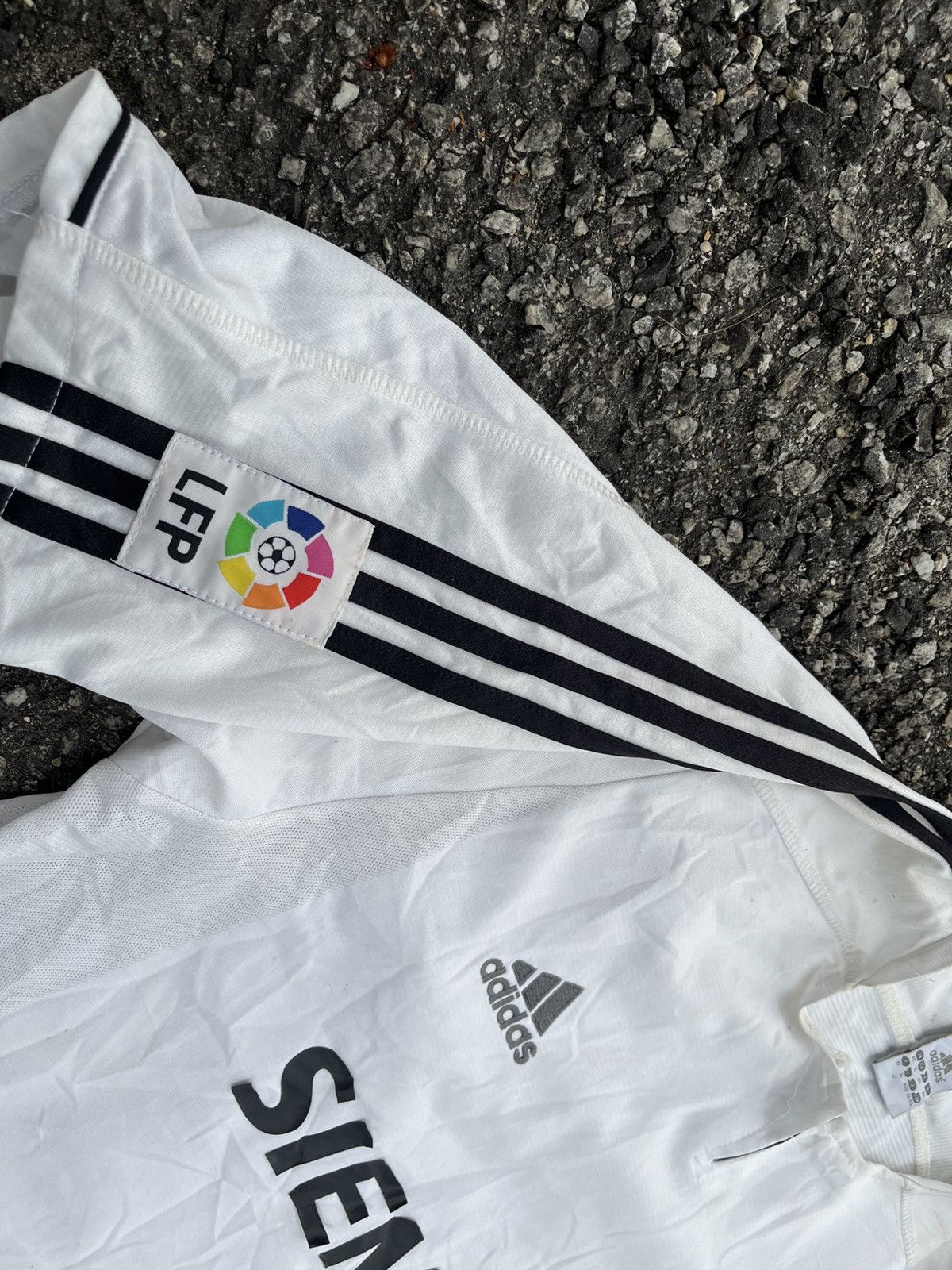 Vintage Vintage Real Madrid FC Size US XL / EU 56 / 4 - 3 Thumbnail