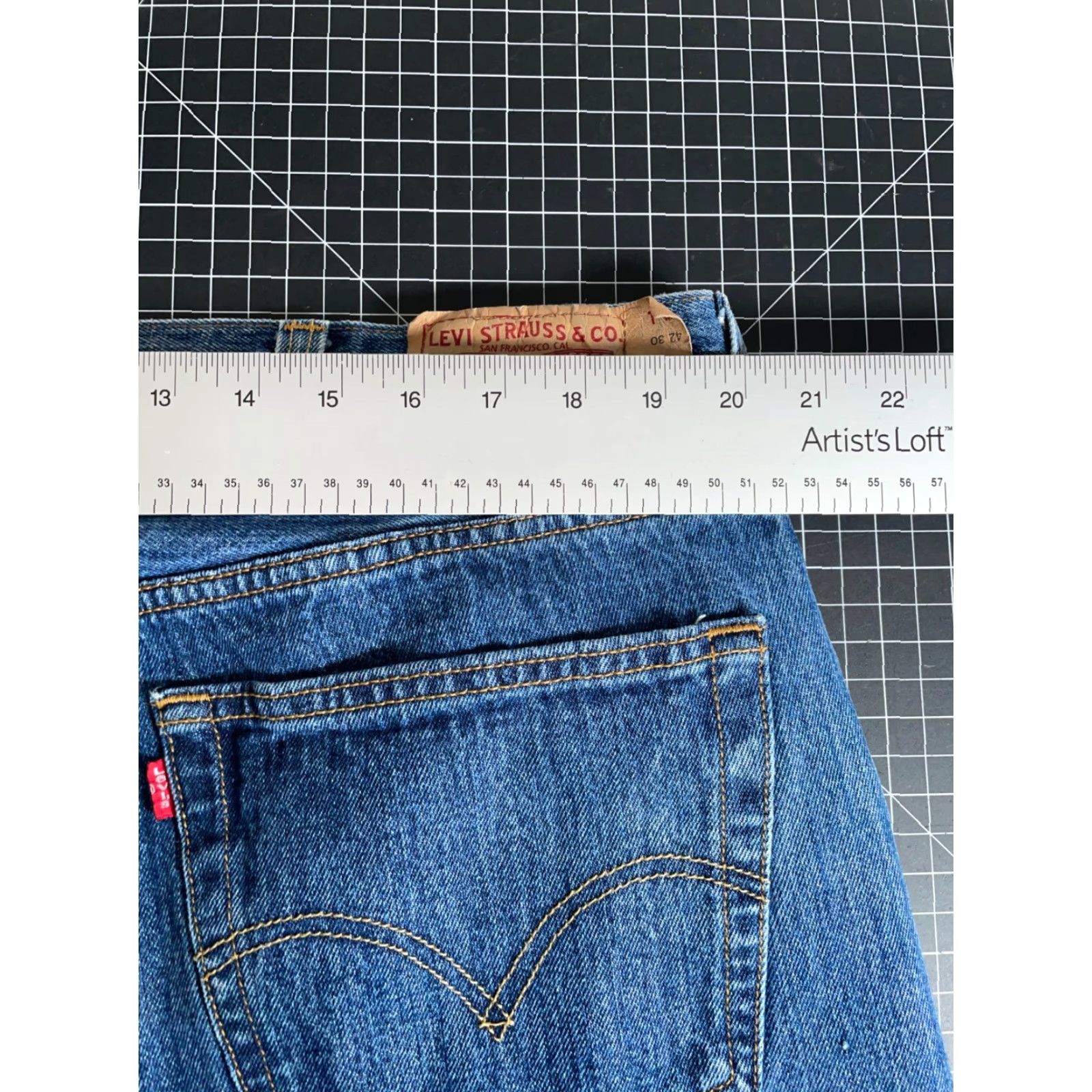 Levi's VINTAGE Levi's 501 Jeans Men 40 x 29.5 Blue Denim 2010 Straight Leg 5-Pocket Design Men Size US 40 / EU 56 - 5 Thumbnail