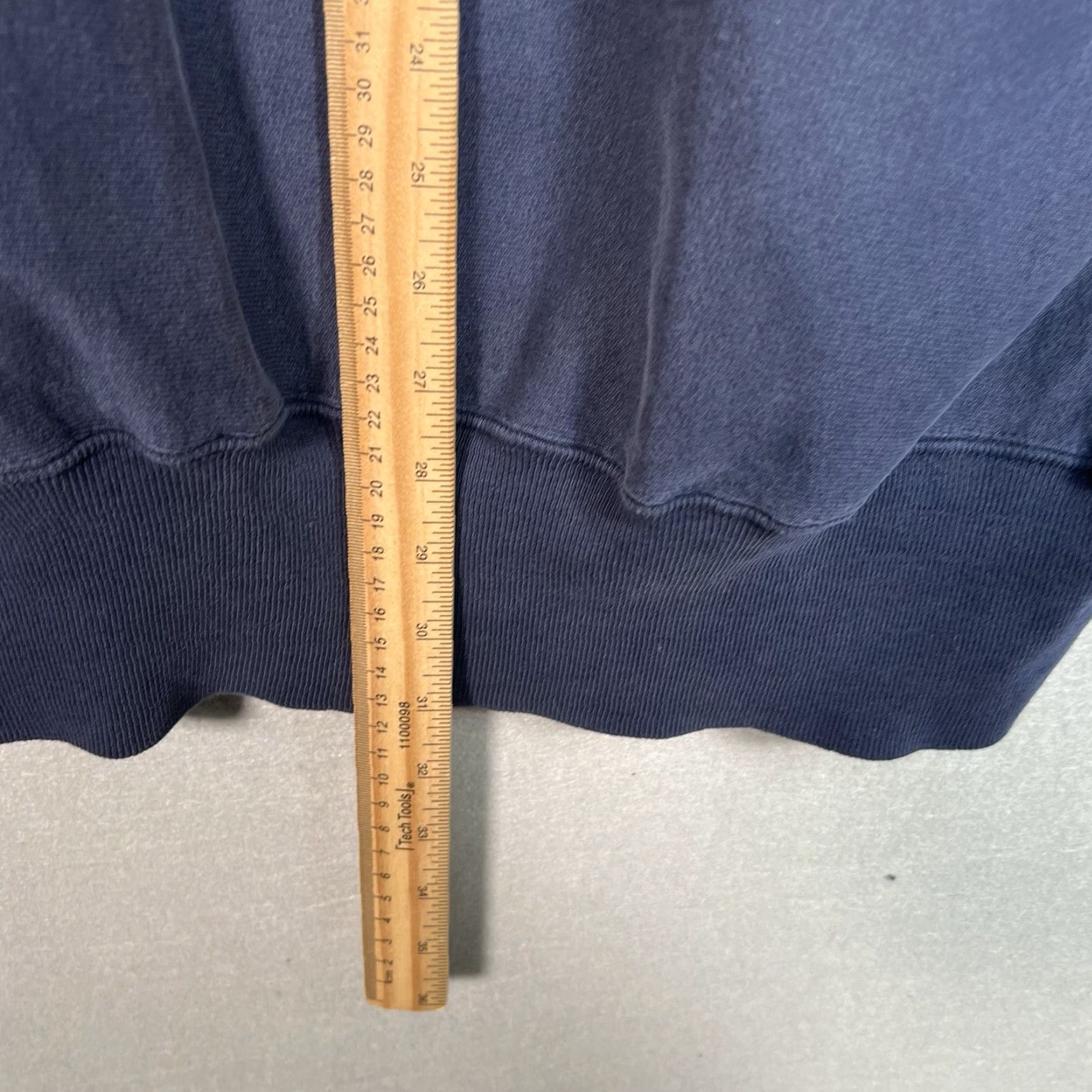 Champion VINTAGE Champion Sweatshirt Adult Large Blue Mens 80s Reverse Weave Newburgh Crew Neck Long Sleeve Cotton Blend Pullover Size US L / EU 52-54 / 3 - 3 Thumbnail