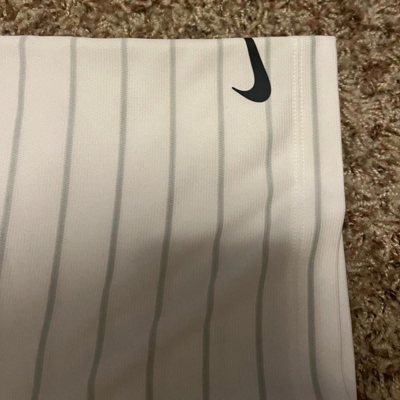 Nike Nike Men's White Seattle Seahawks Sideline Victory Coaches Performance Po Size US XXL / EU 58 / 5 - 4 Thumbnail