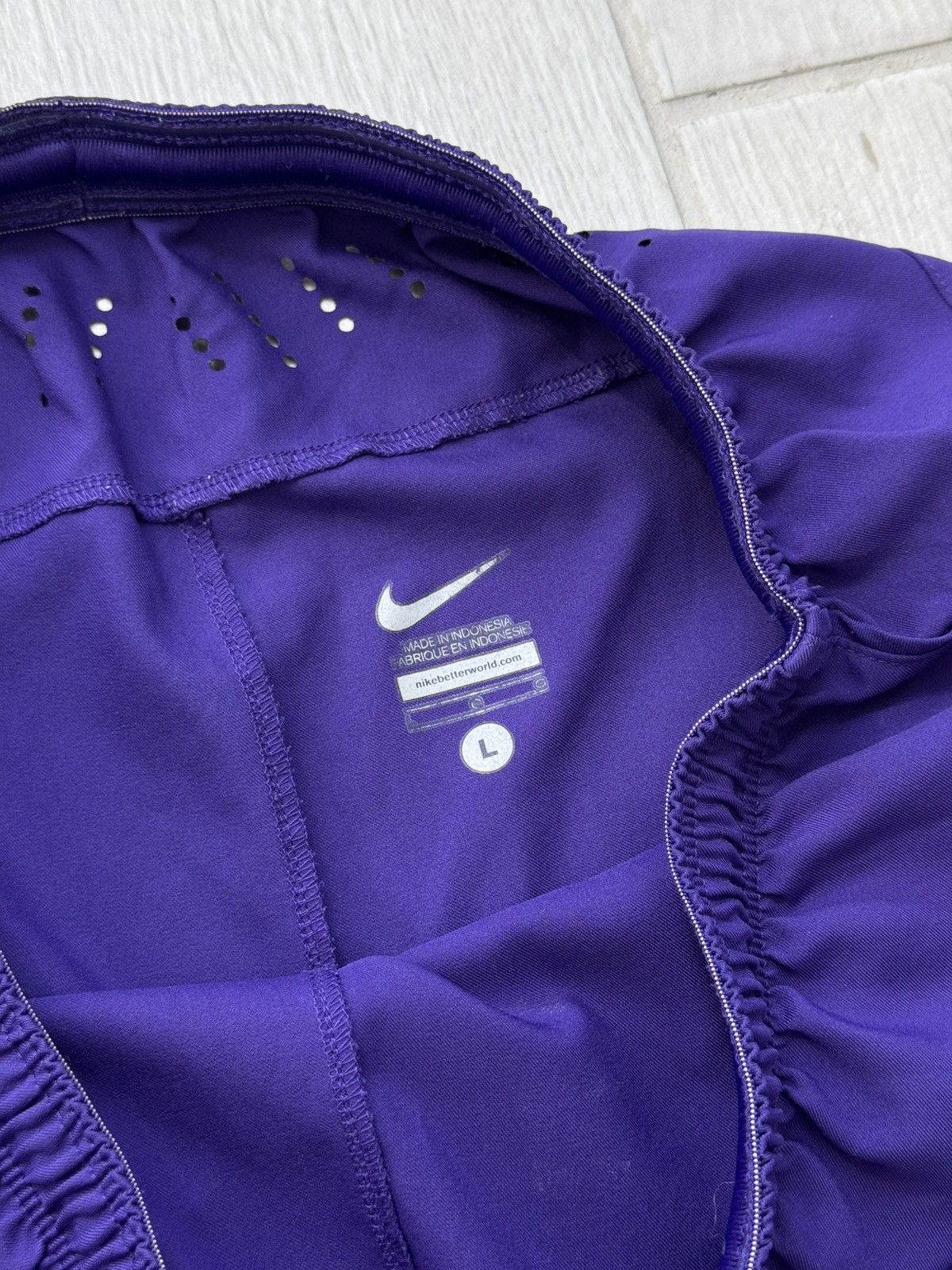 Nike Vintage Nike Manchester City 2014/15 Purple Football Shorts Size US 34 / EU 50 - 5 Thumbnail