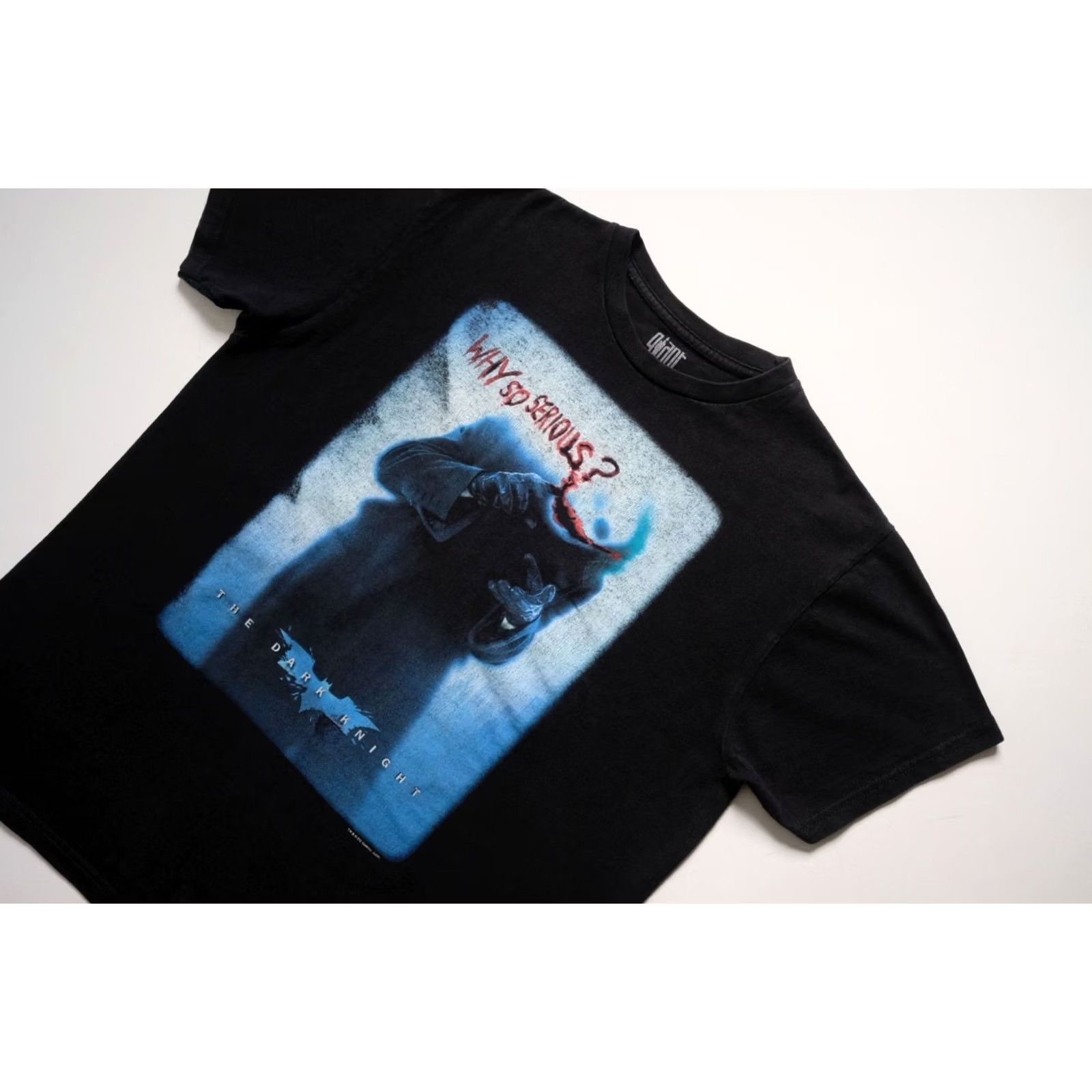 DC Comics VINTAGE DARK KNIGHT JOKER BATMAN HEATH LEDGER DC COMICS VTG Y2K MOVIE T SHIRT 2008 SZ L Size US L / EU 52-54 / 3 - 5 Thumbnail