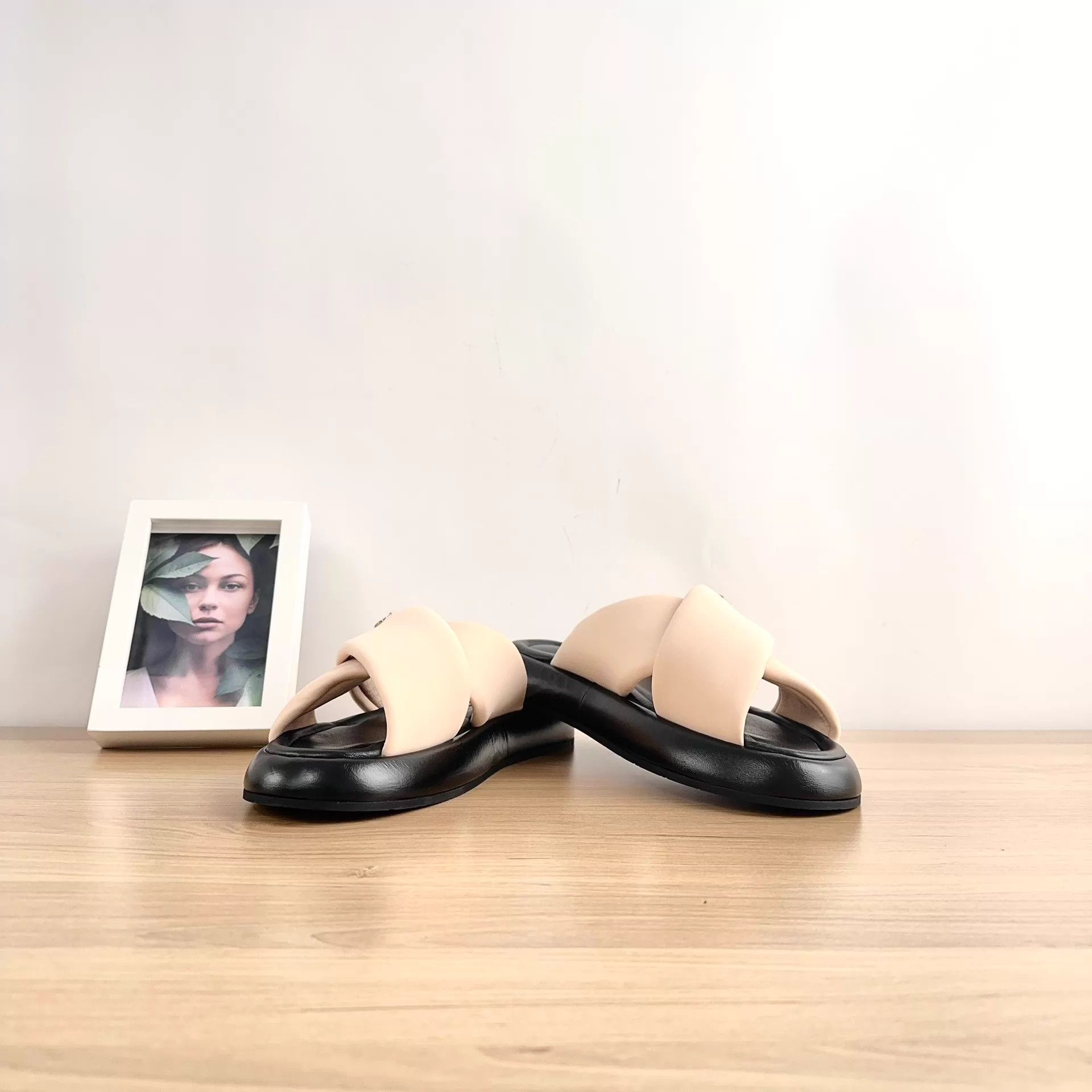 Chanel Chanel Slippers 38 Size US 7.5 / IT 37.5 - 2 Thumbnail