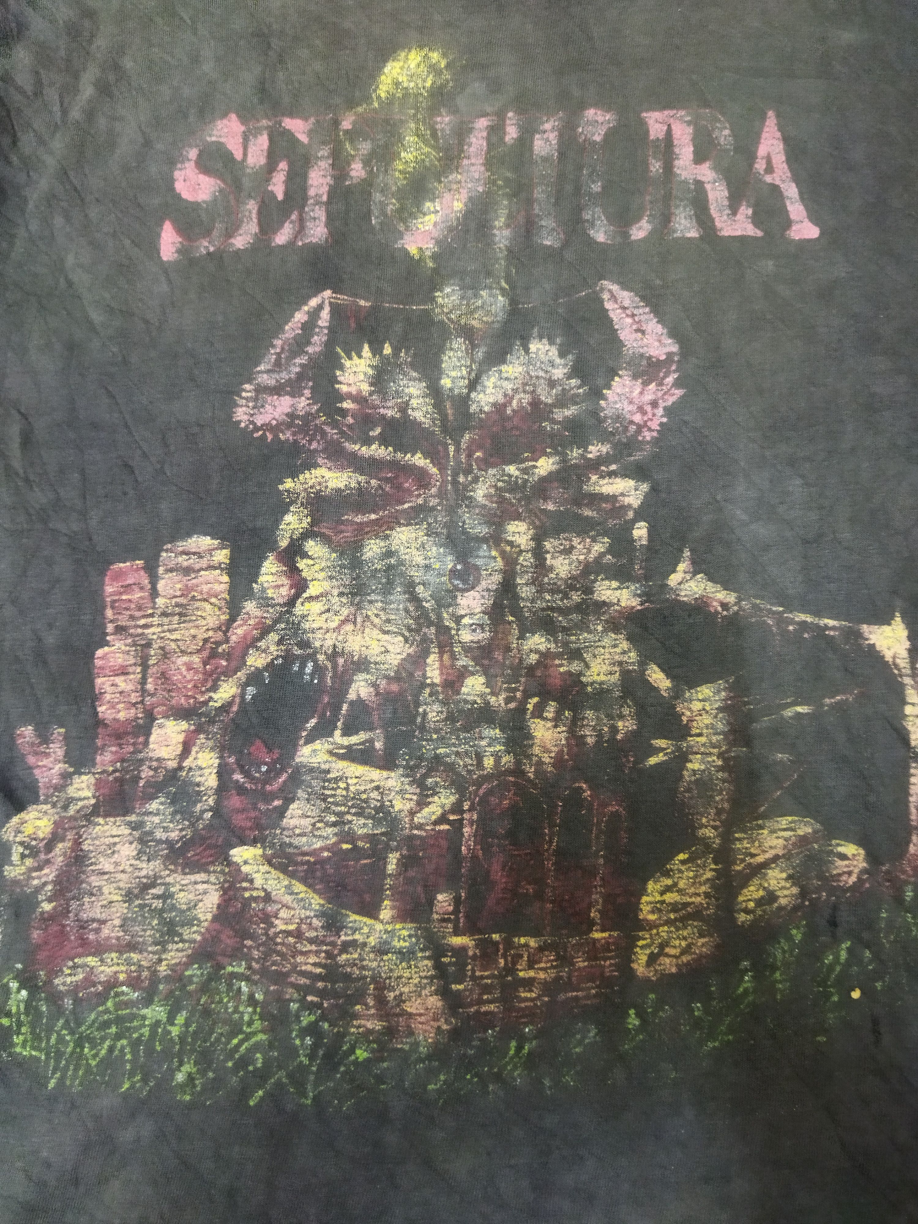 Band Tees × Vintage Vintage Thrashed Sepultura Third World Posse Tour 1992 Tee Size US L / EU 52-54 / 3 - 3 Thumbnail