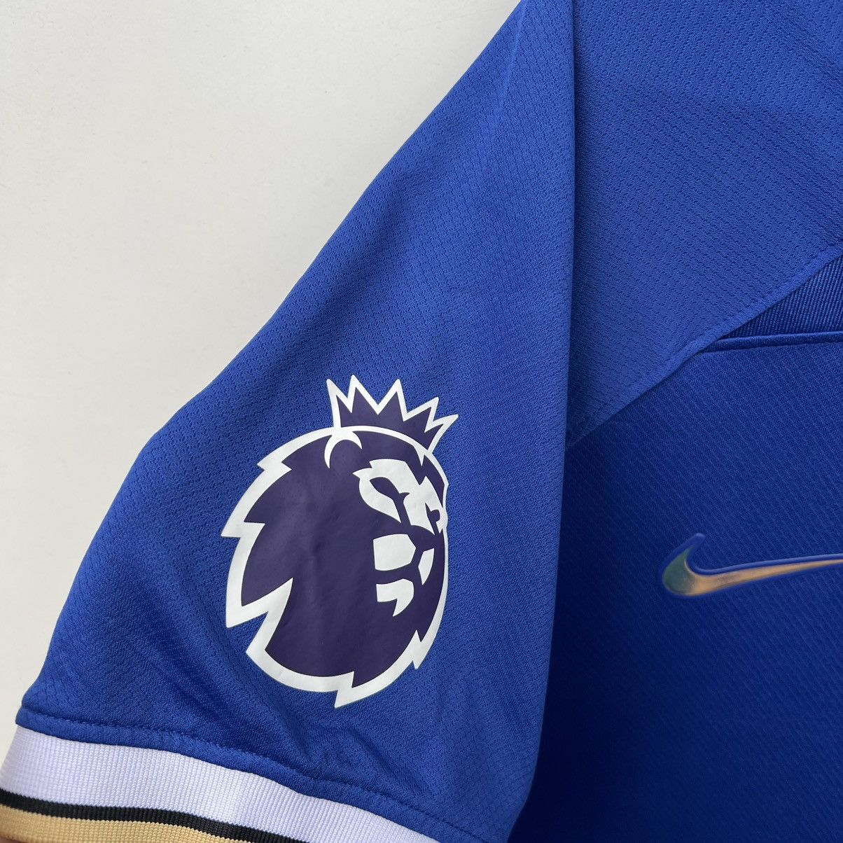 Chelsea Soccer FC Chelsea soccer jersey football t shirt (fake) Size US M / EU 48-50 / 2 - 2 Thumbnail