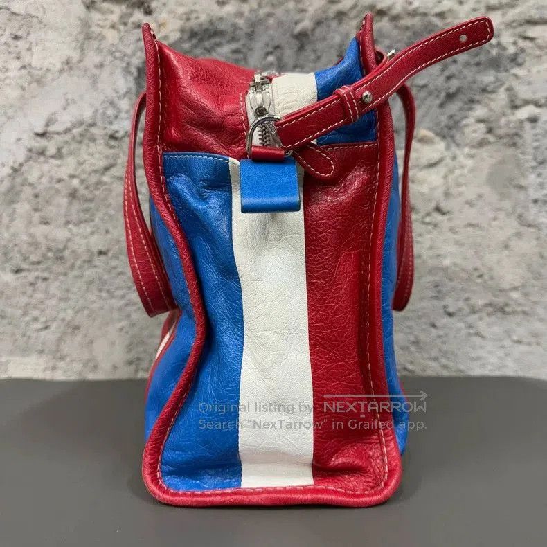 Balenciaga Balenciaga Striped Shoulder Bag. Size ONE SIZE - 3 Thumbnail